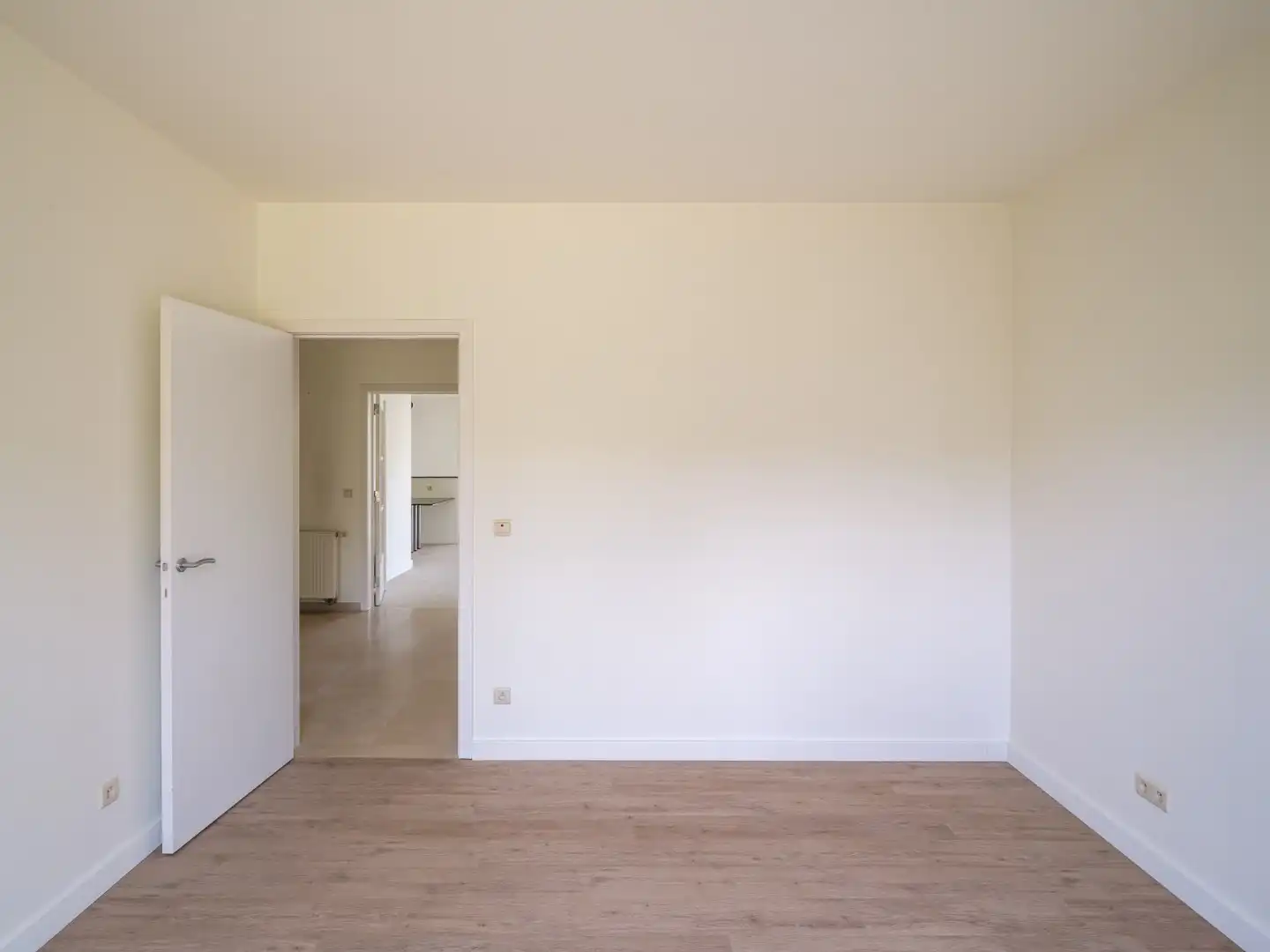 Instapklaar gelijkvloers appartement met 2 slaapkamers en zonnige privétuin foto 8