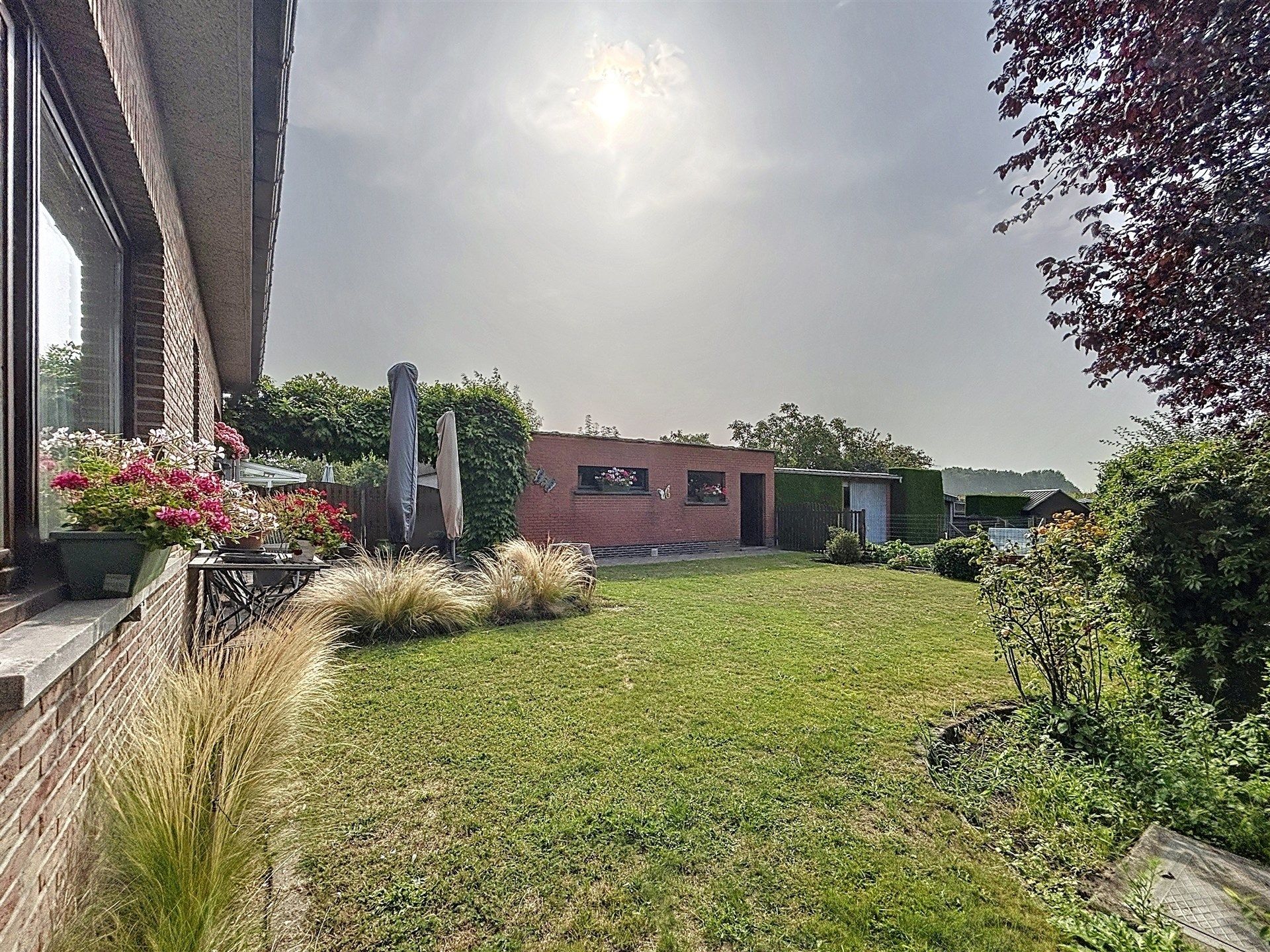 Charmante woning met 3 slk en garage op toplocatie. foto 19