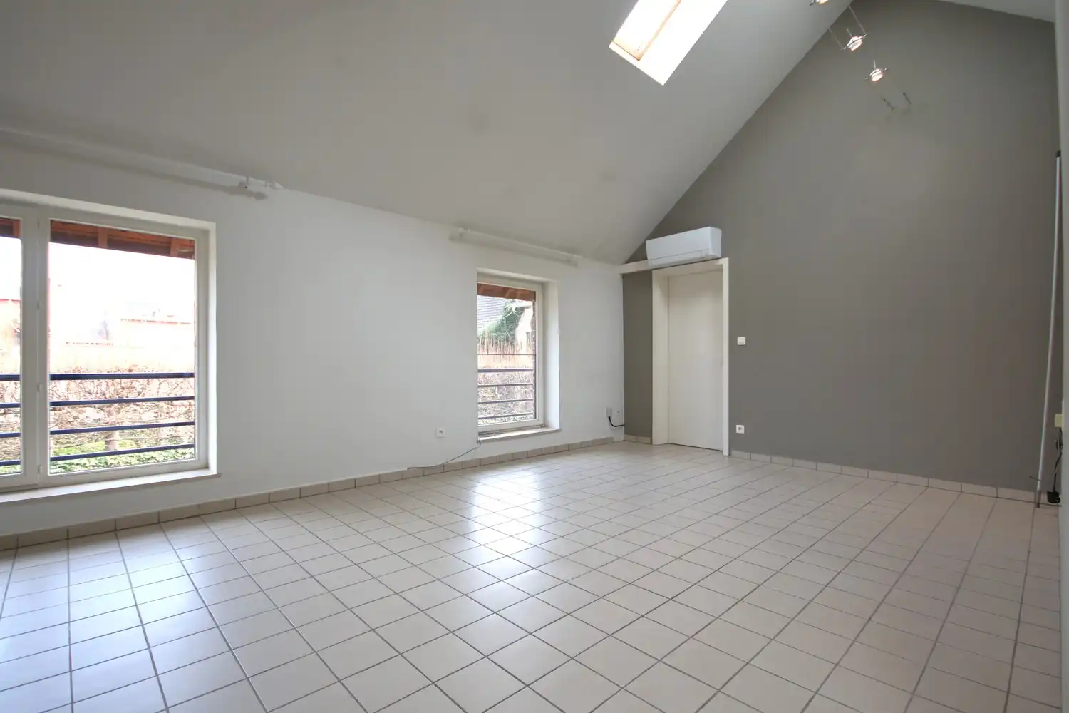 Goed gelegen appartement met 1 slaapkamer midden in het centrum foto 11