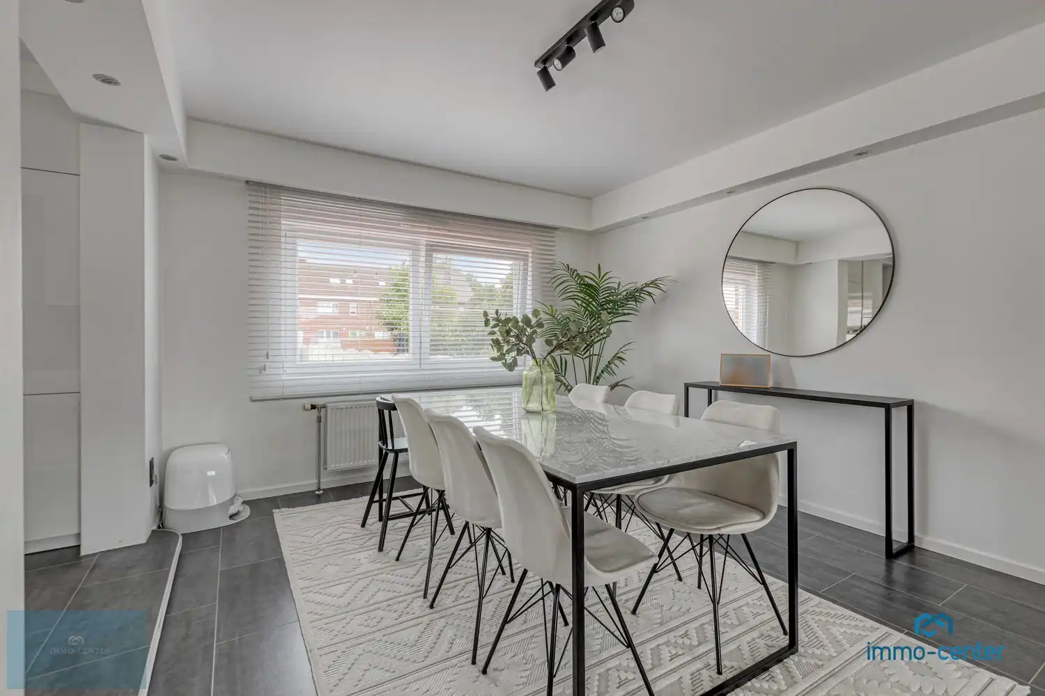 Hoogwaardig afgewerkte gezinswoning met 4 slaapkamers foto 5