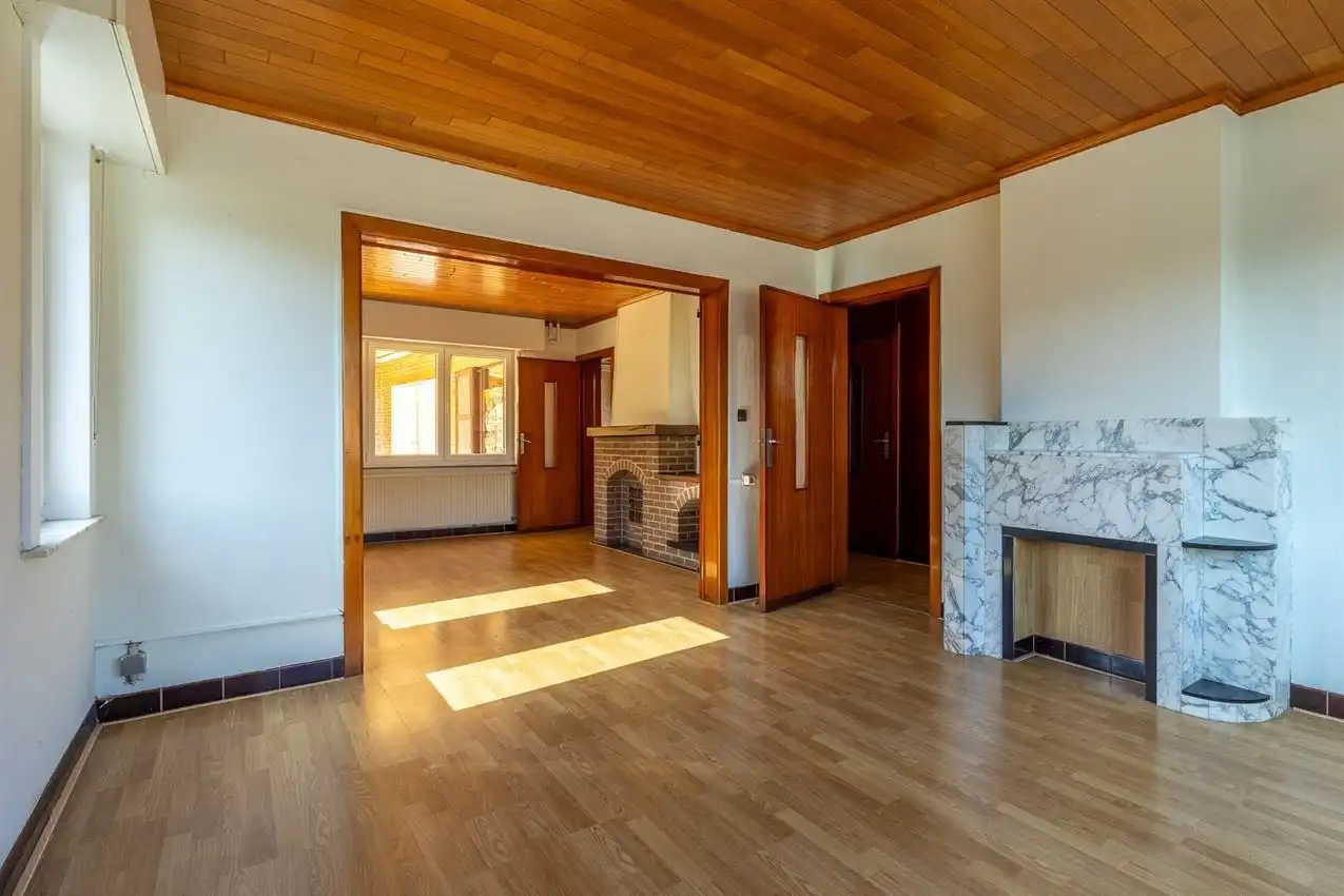 Karaktervolle woning met grote tuin, bijgebouwen en uitbreidbaar zoldervolume op een verrassend diep perceel foto 9