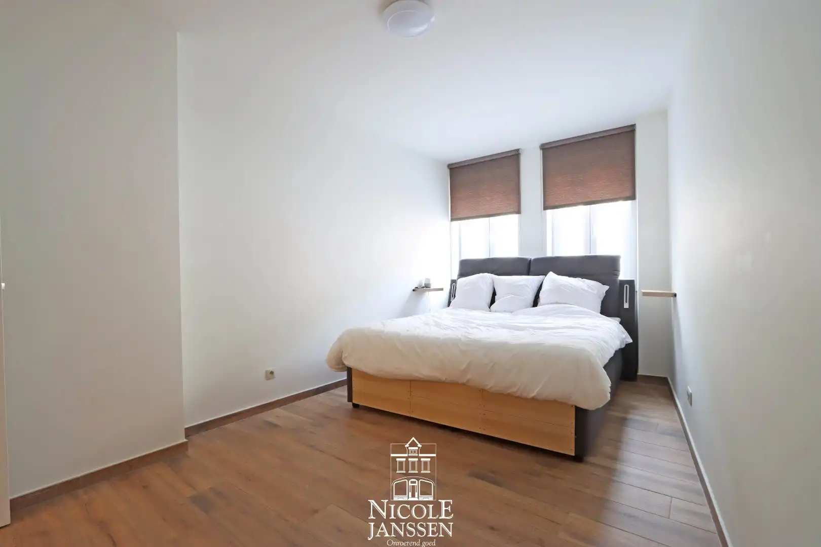 Mooi, gelijkvloers appartement met terras en tuin foto 11