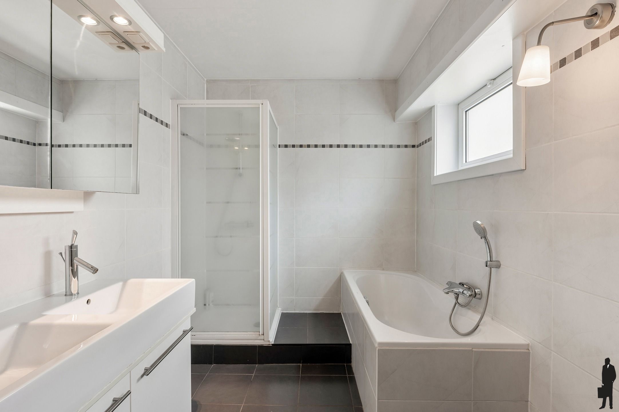 Instapklare HOB met 3 slk, bureau en zuidgerichte tuin op een perceel van 465 m². foto 16