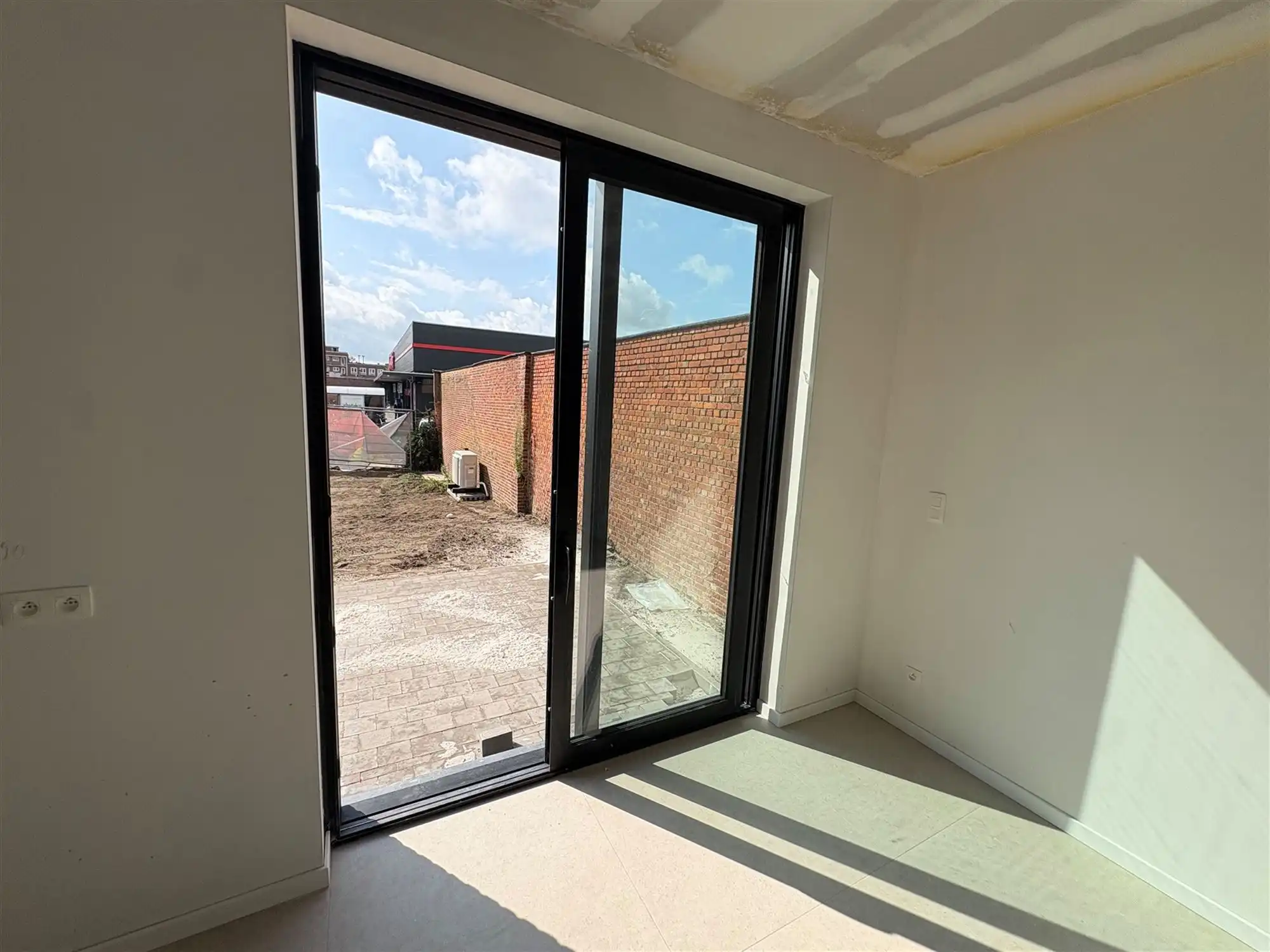 Ruim appartement met 1 slaapkamer en grote zuidtuin. foto 9