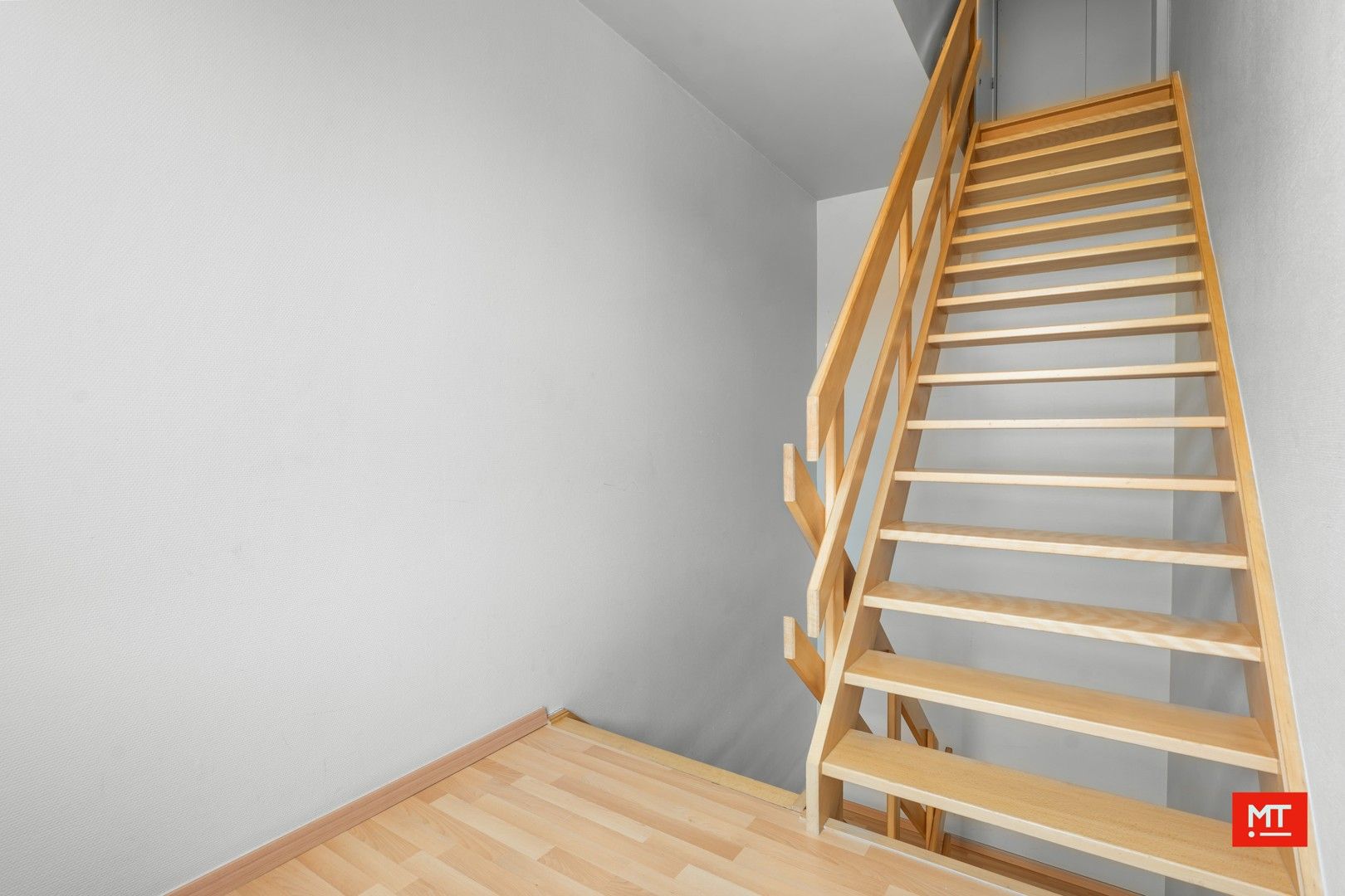 Opbrengsteigendom bestaande uit handelsruimte en 2 appartementen in centrum Beselare foto 22