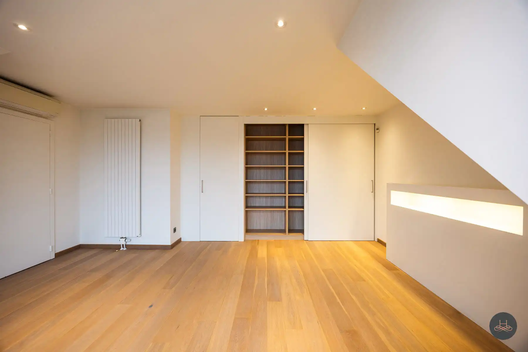 Zeer ruim triplex appartement in centrum Haacht foto 21