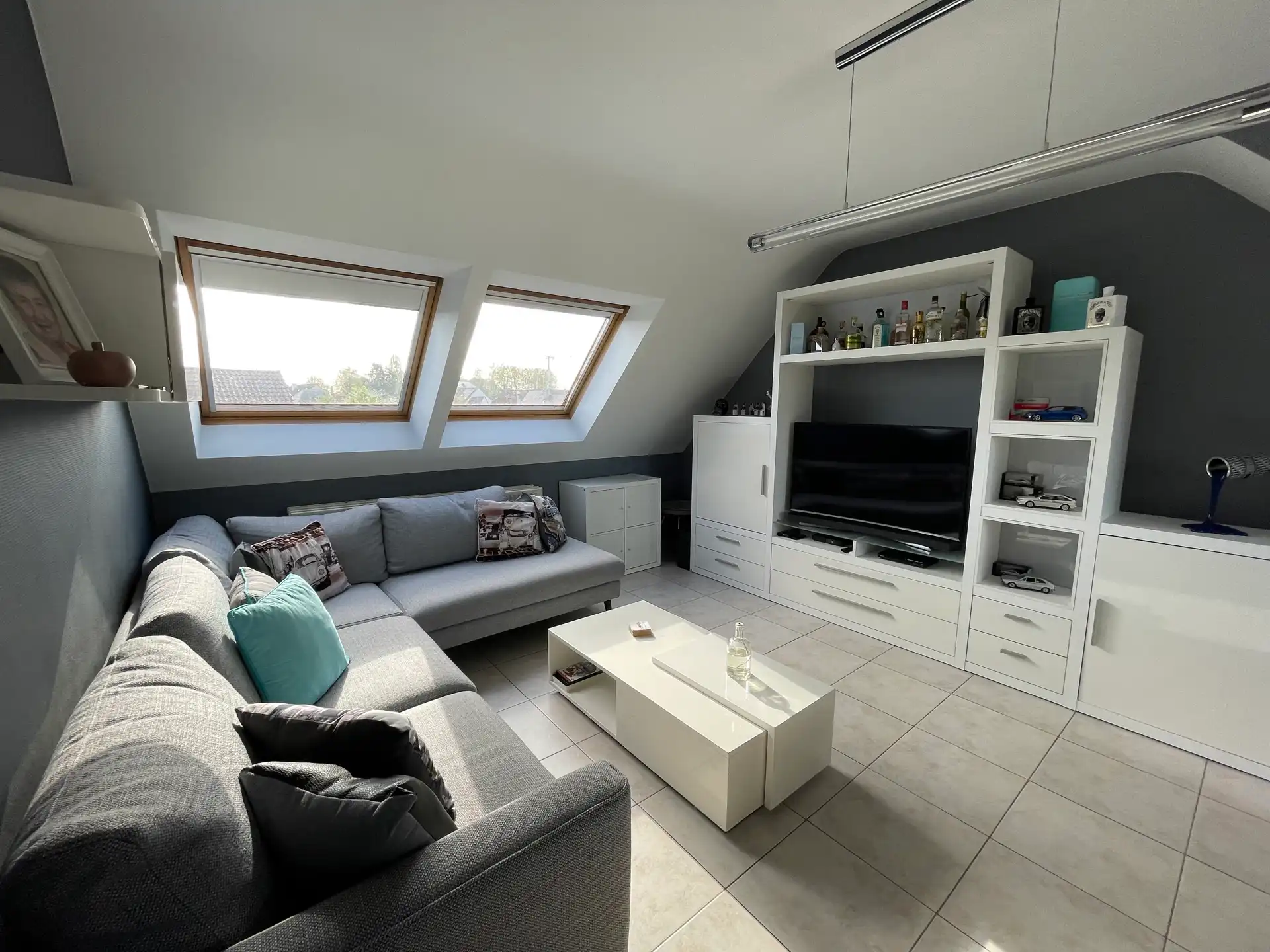 BURST - Gezellig dakappartement met binnenstaanplaats. foto 4