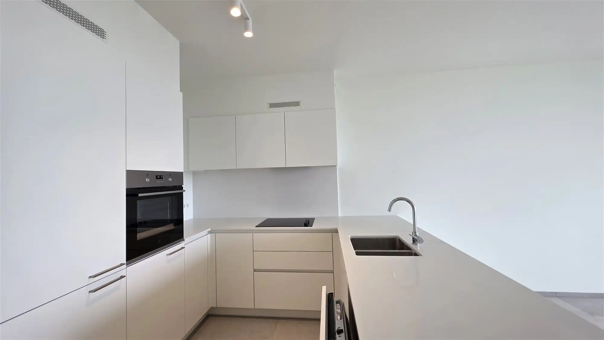 Nieuwbouw 2 slaapkamerappartement foto 4