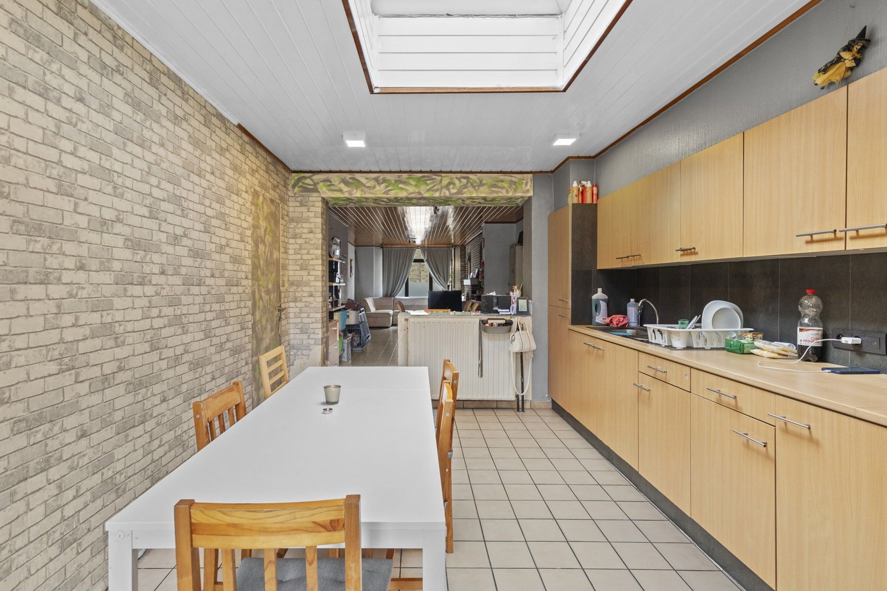 Ruime woning met 5 slaapkamers en veel potentieel in hartje Nieuwpoort foto 4