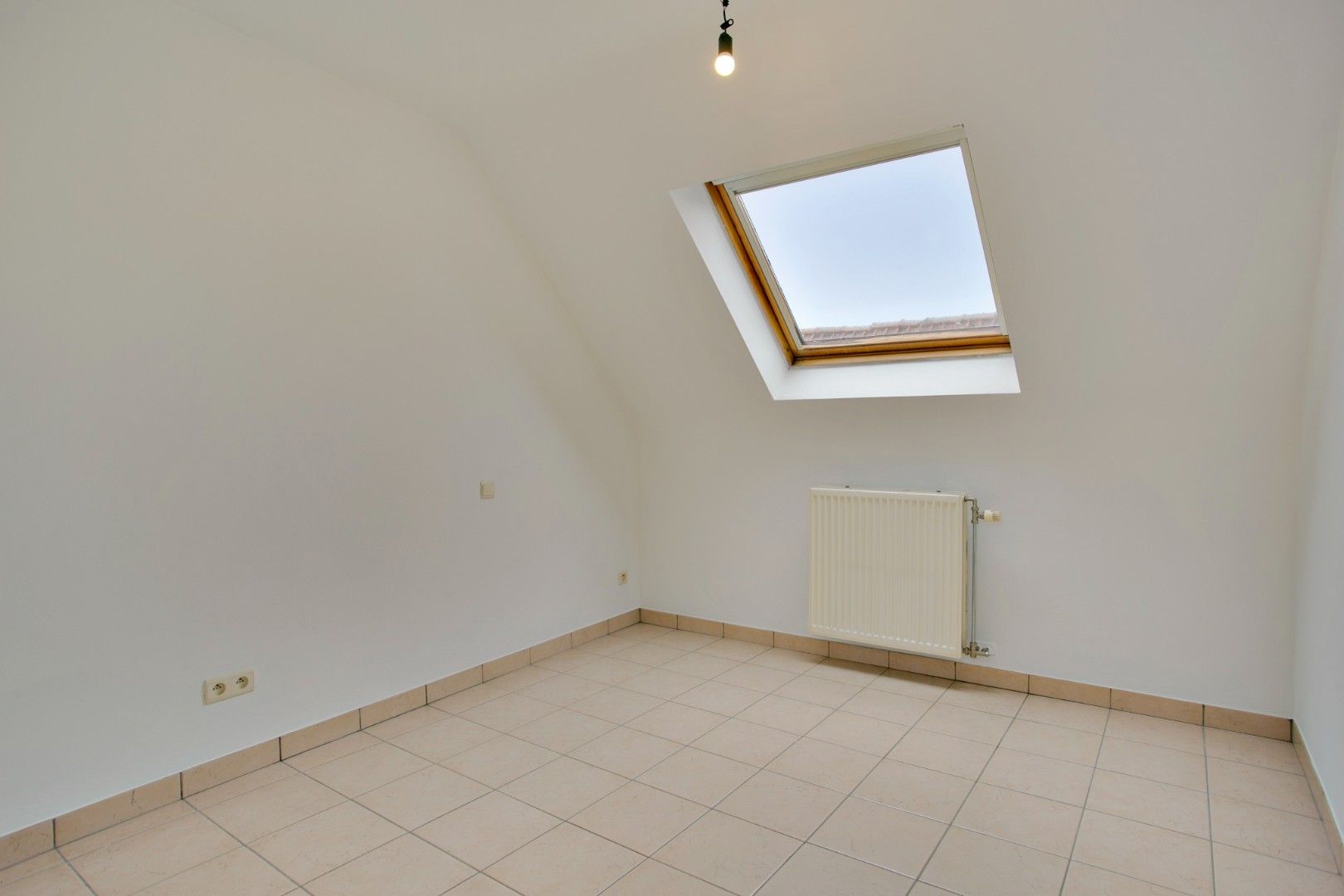 Ruim duplex appartement met twee slaapkamers te koop in Deinze foto 9