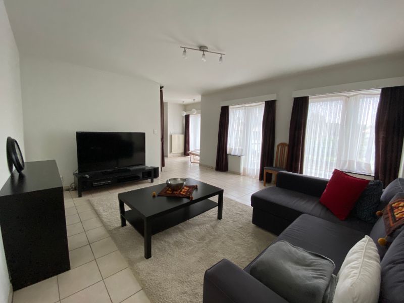 Ruim duplexappartement met 3 slaapkamers foto 3