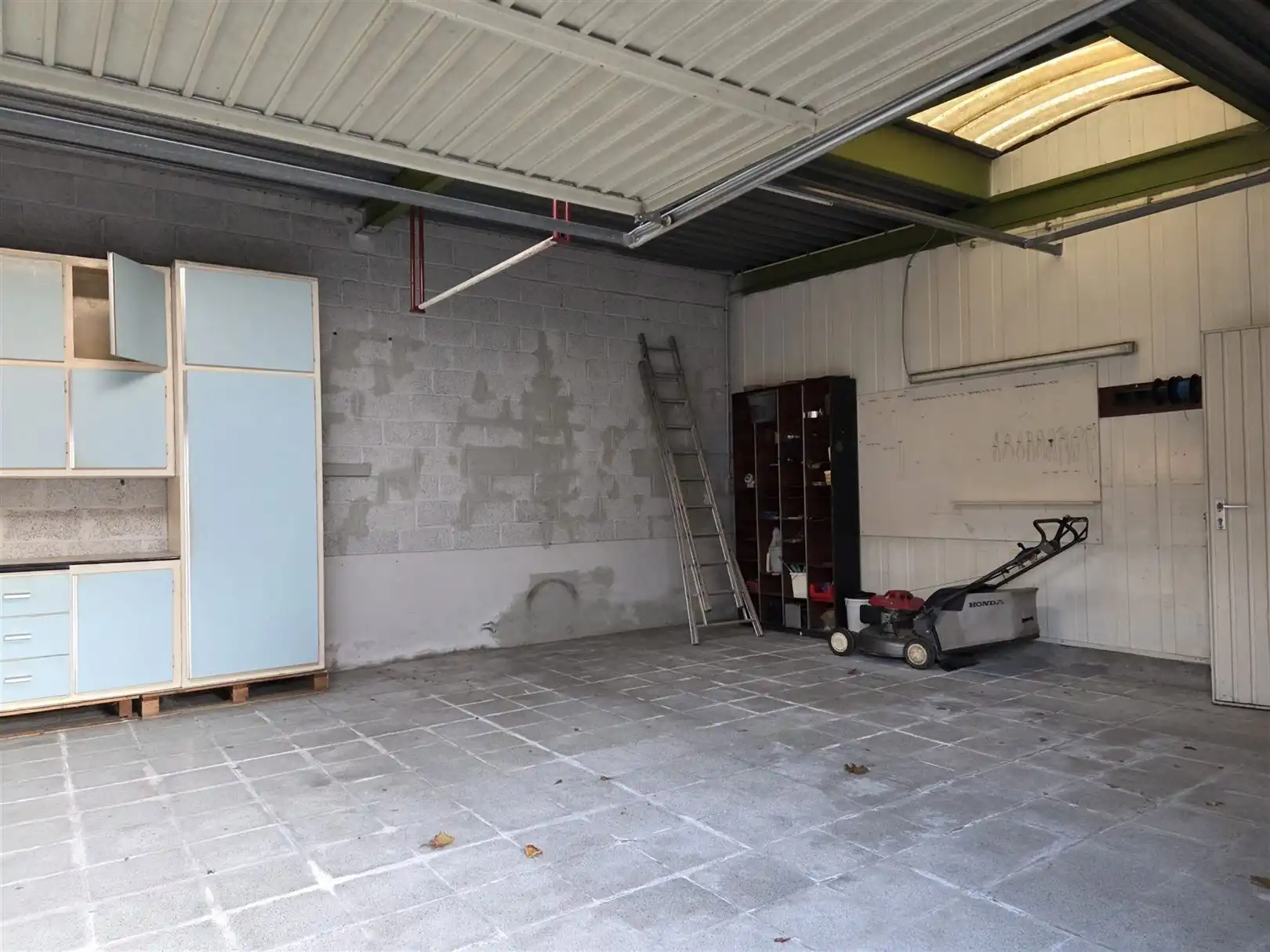 Zeer ruime woning + loods/atelier op 21 are 50 ca foto 36