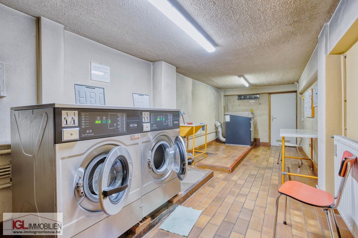 Lumineus 2-kamer appartement met 2 terrassen, garage en kelder foto 19