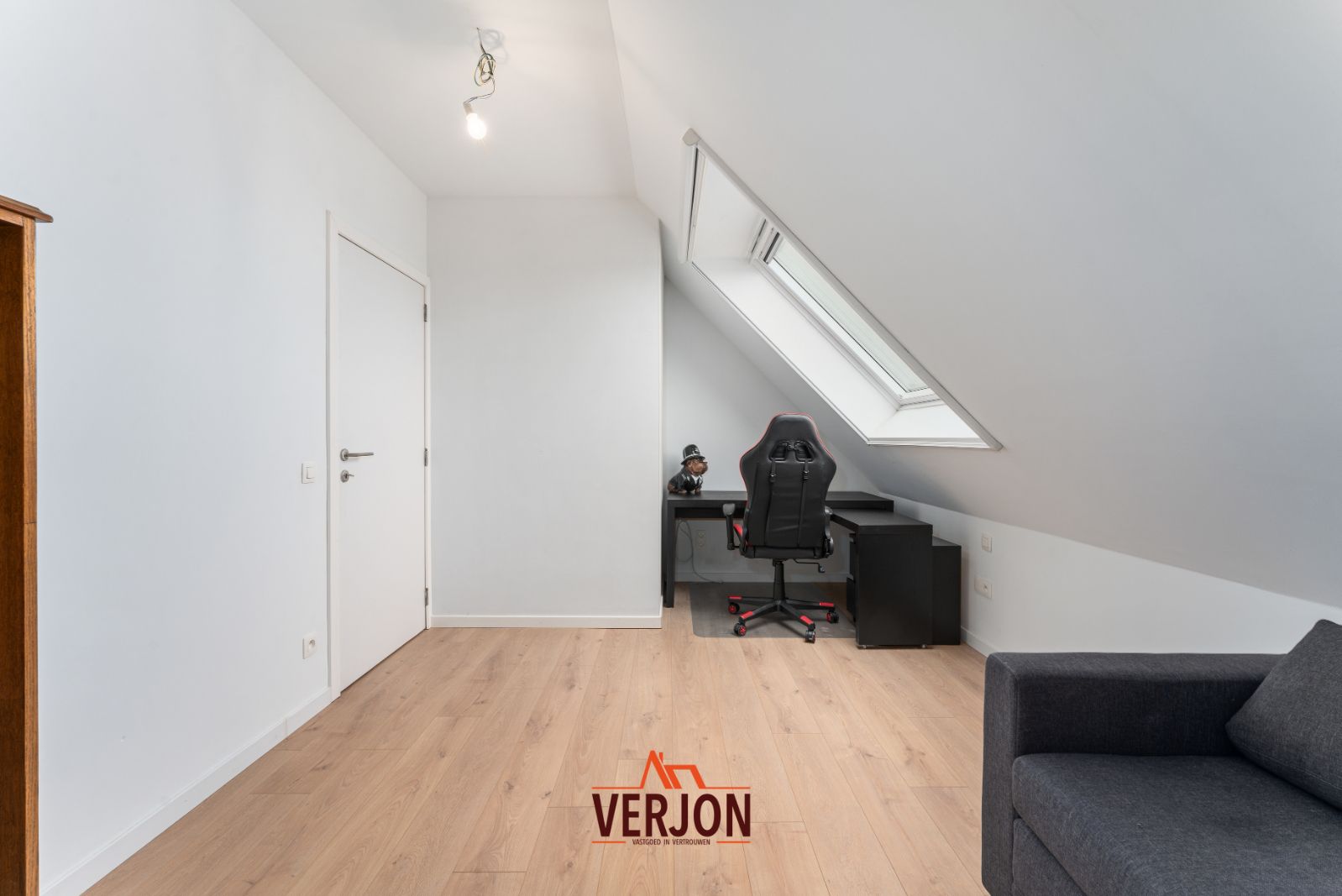 Prachtige woning met 4 slaapkamers, carport en zonnepanelen nabij centrum Ingelmunster foto 15