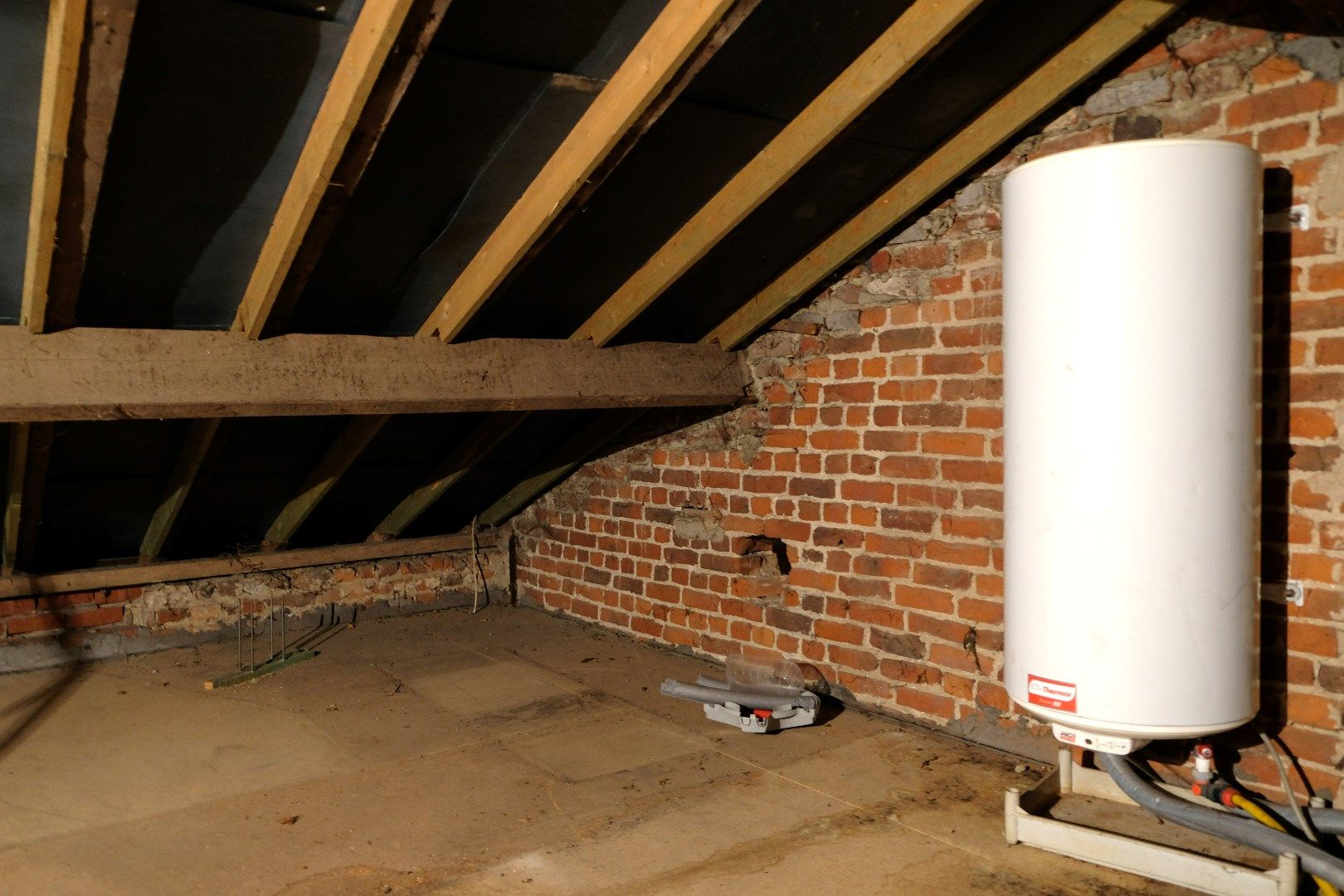 Te renoveren woning op unieke ligging foto 20
