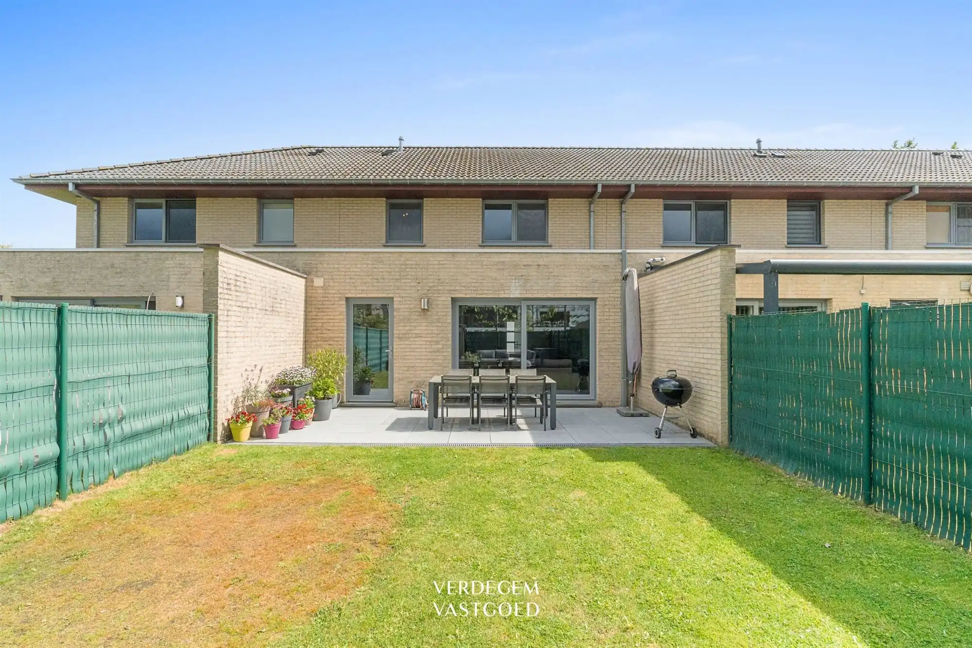 Energiezuinig en instapklaar wonen met 3 slaapkamers, inpandige garage en tuin foto 2
