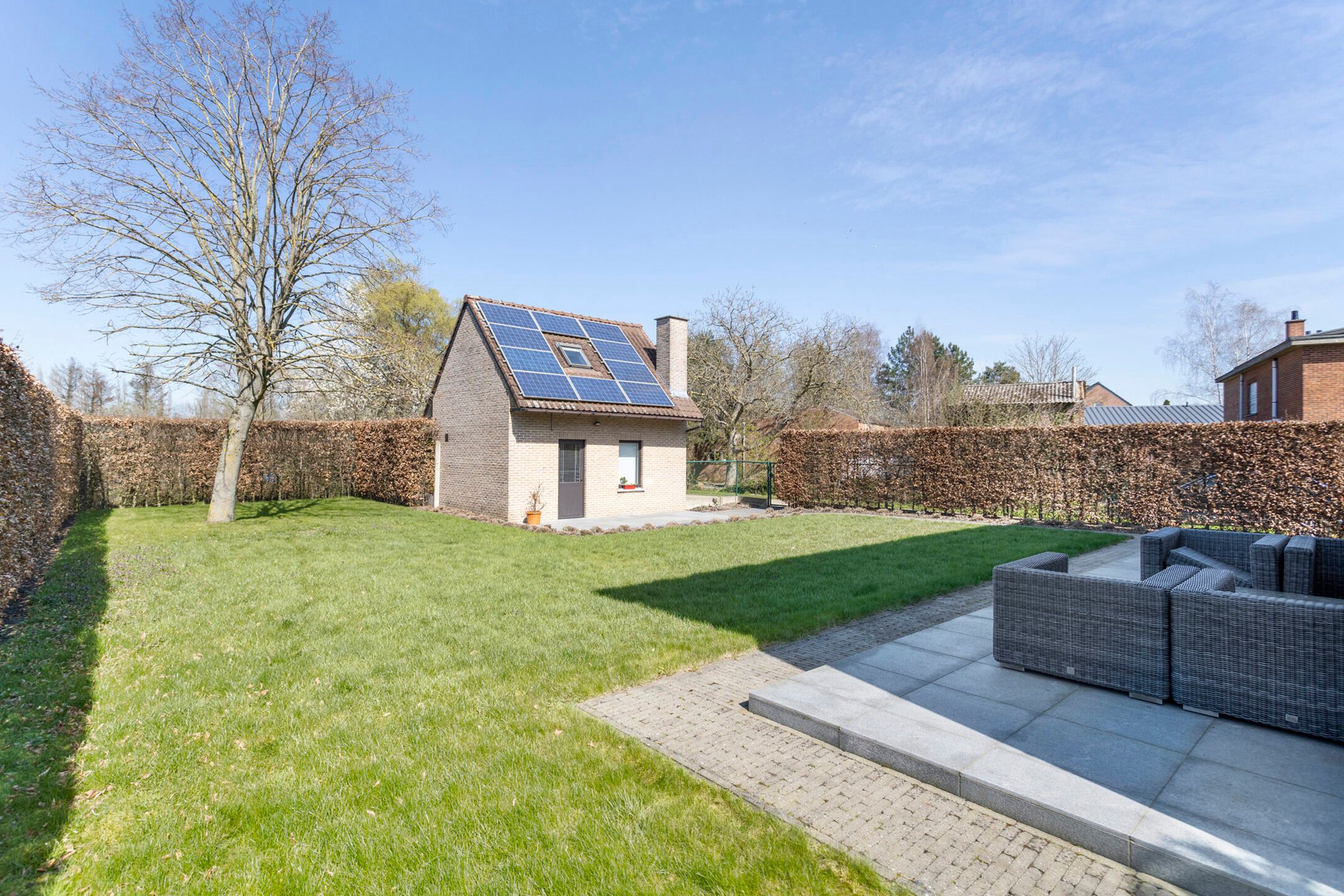 Riante villa met bijgebouw op uitstekende locatie foto 19