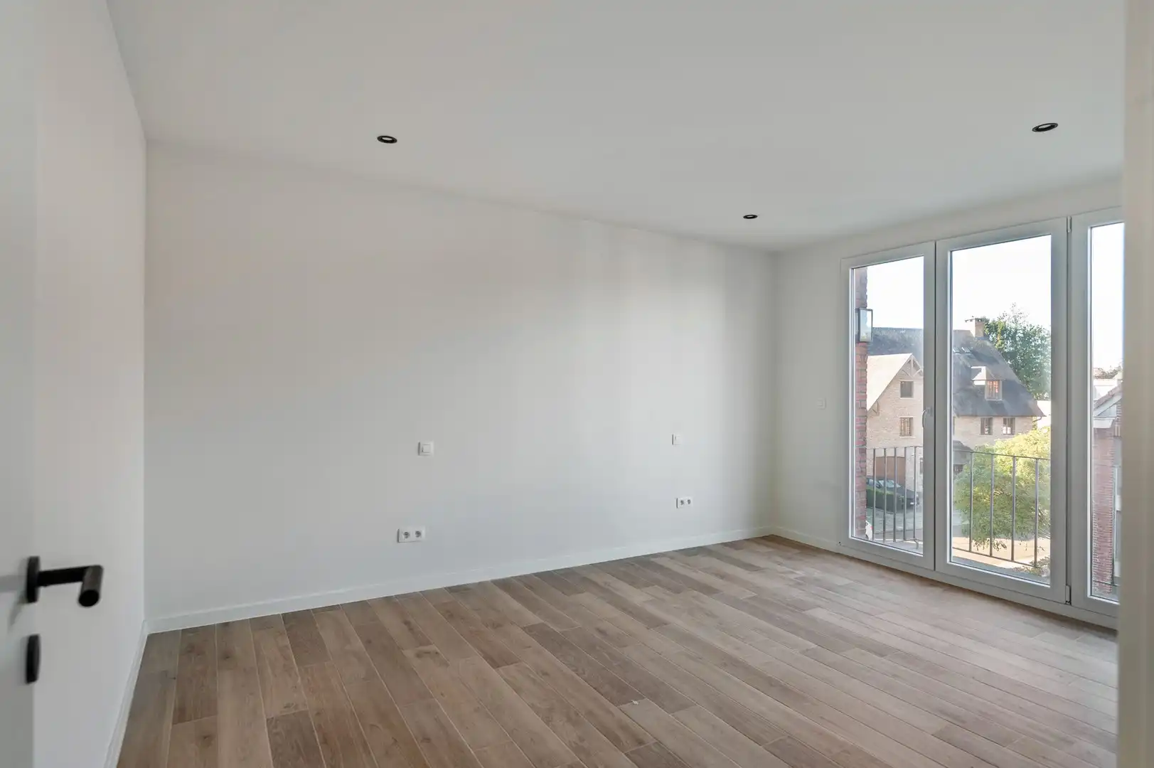 Gerenoveerd hoekappartement met terras in centrum Brasschaat foto 13
