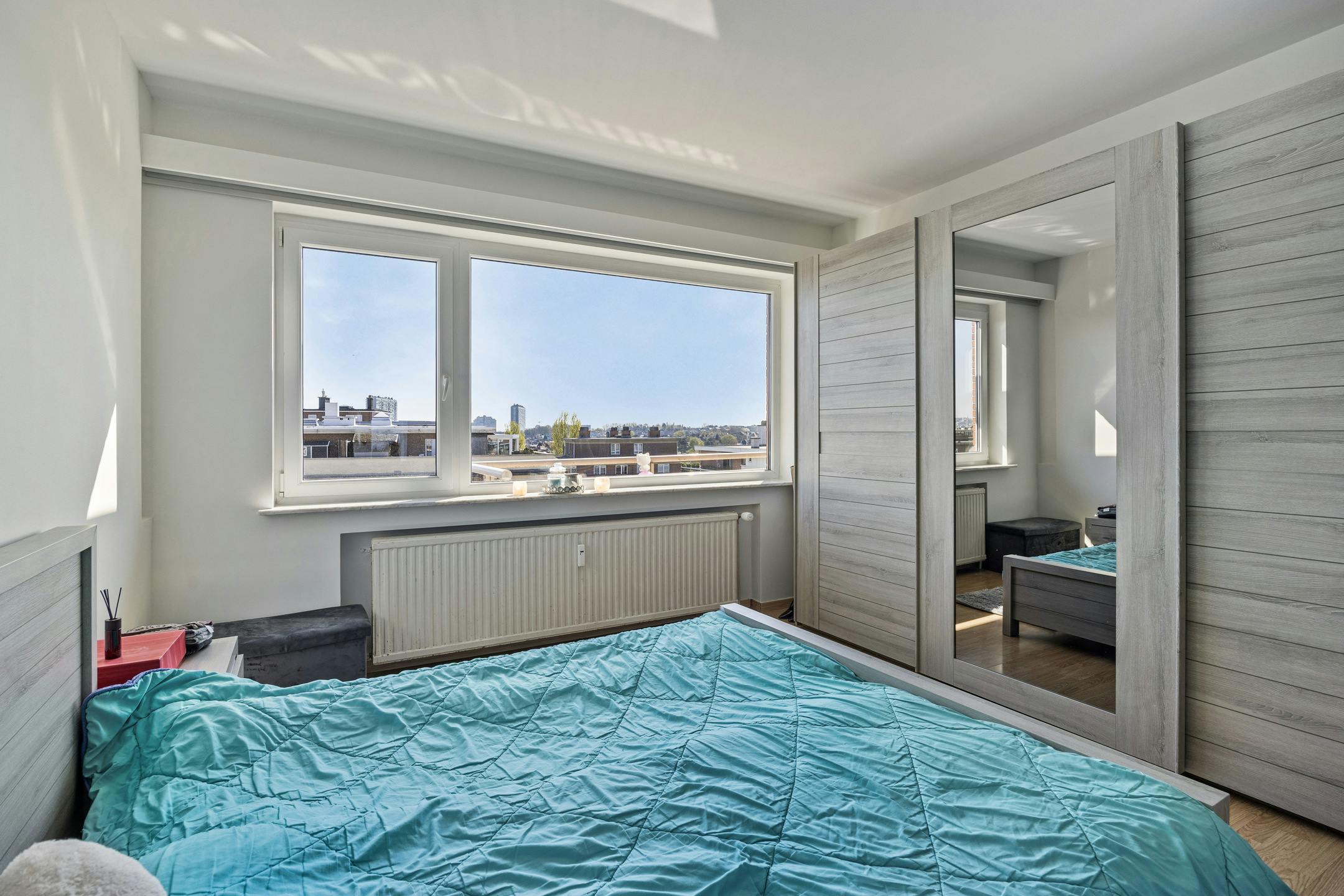 Instapklaar 2 slaapkamer appartement te koop! foto 8