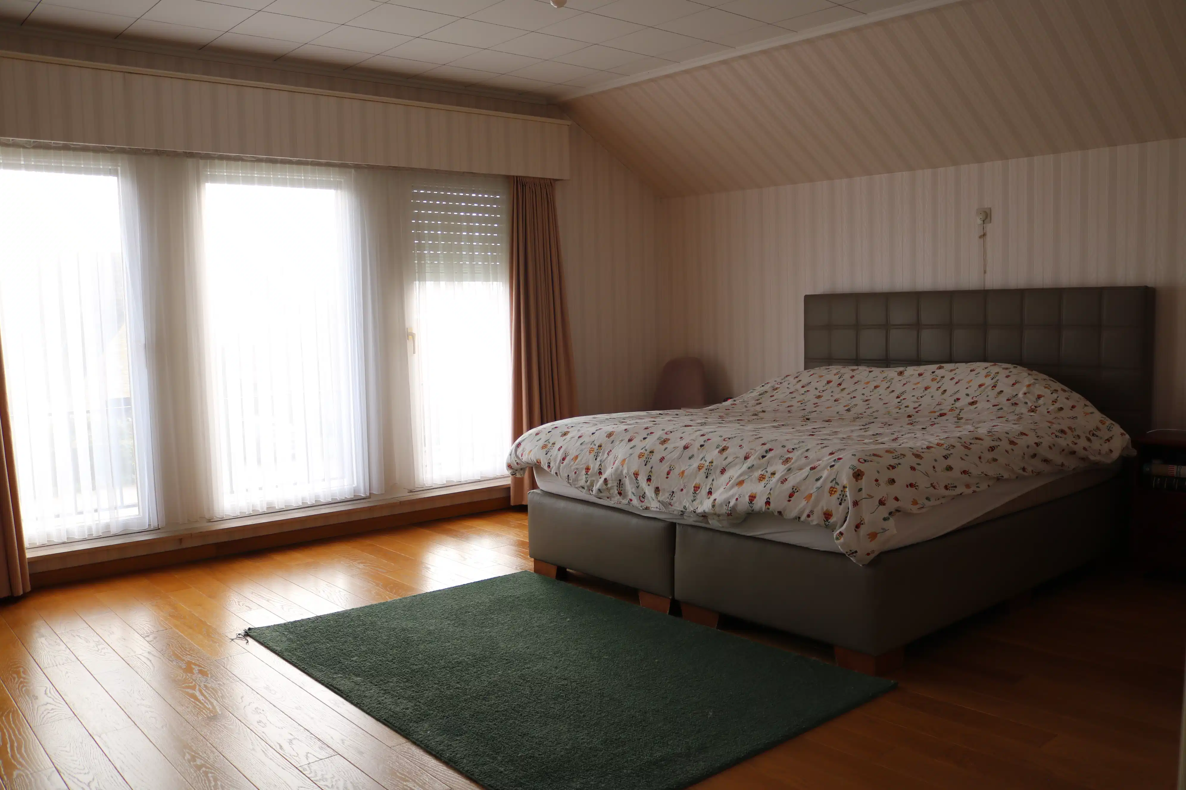 Grote woning met 5 slaapkamers in Dentergem foto 11