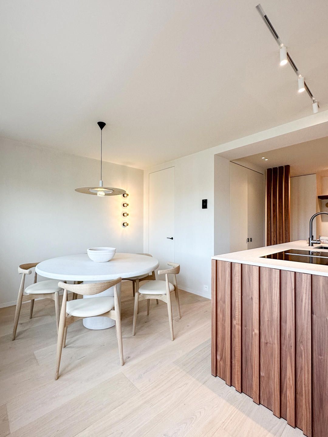 Uitzonderlijk mooi, tijdloos GERENOVEERD 4-slpk. appartement foto 26