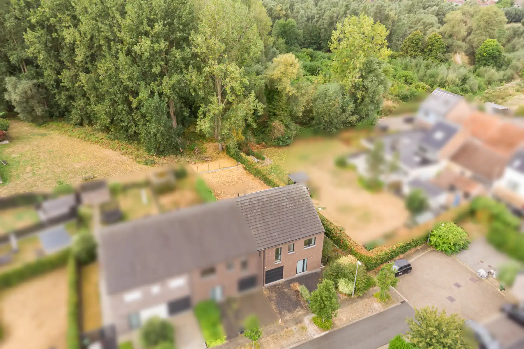 Instapklare woning met 4 slaapkamers en prachtig groenzicht foto 4