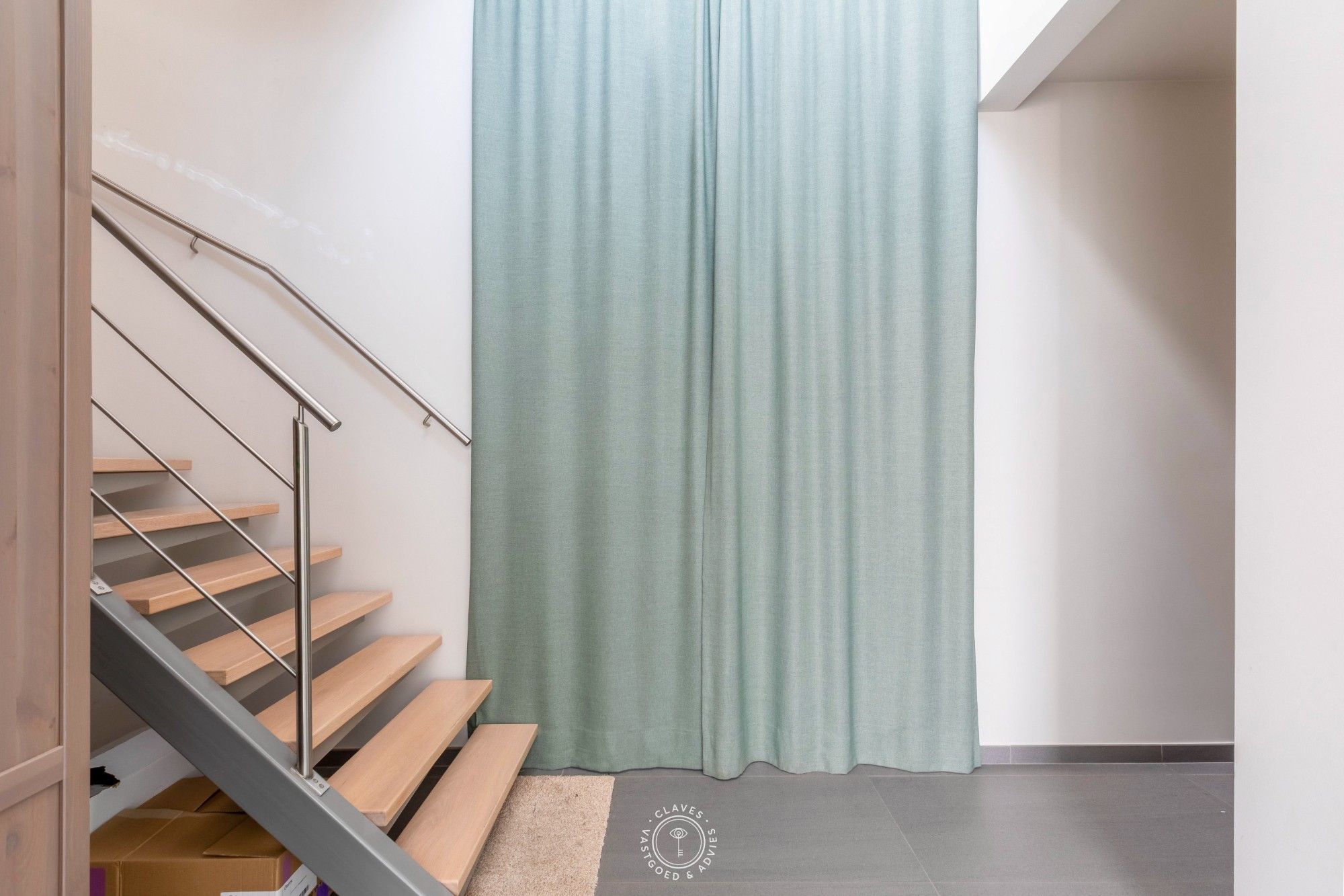 Instapklare woning en ruime tuin in het hart van Vrasene foto 12