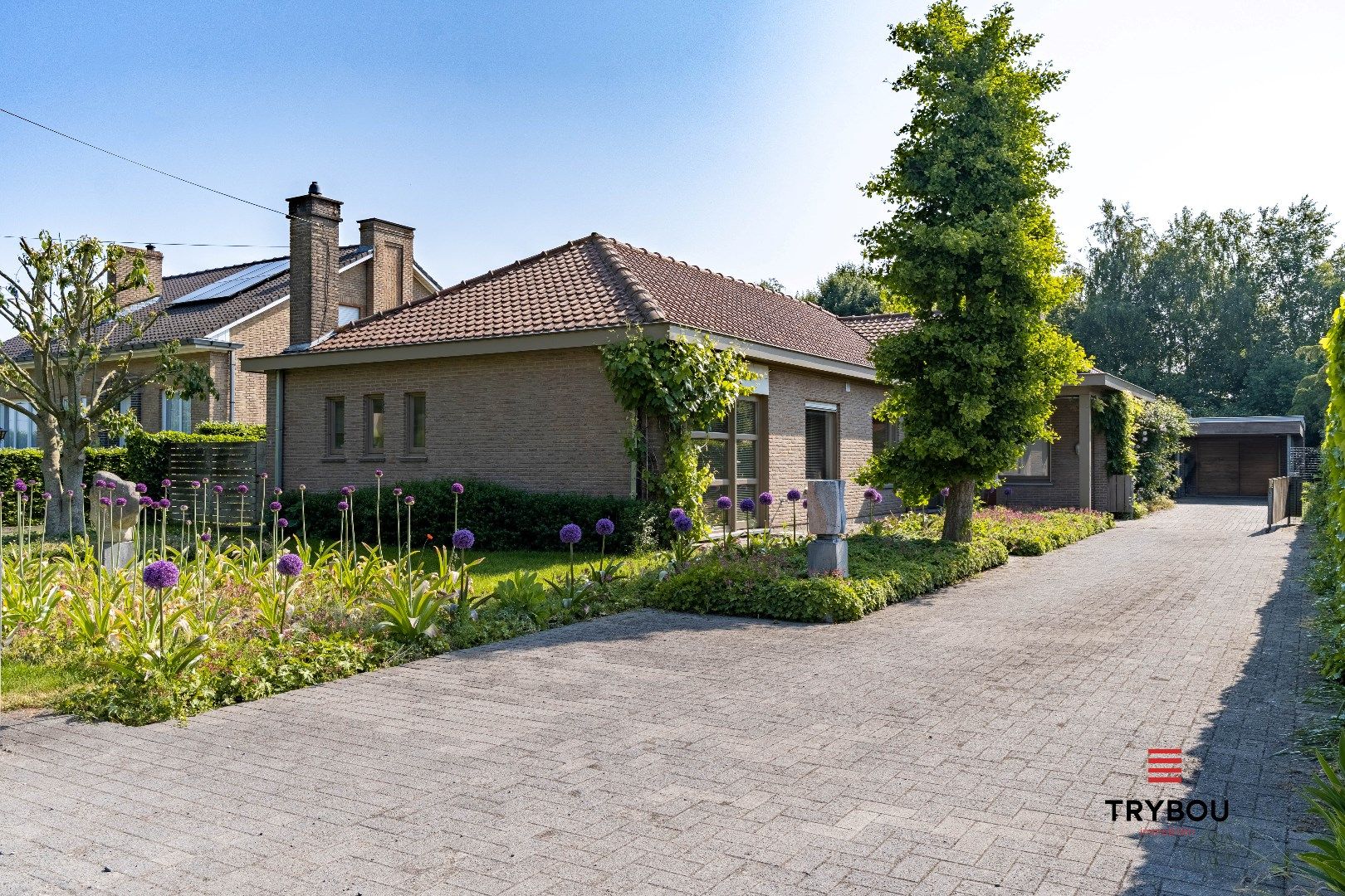 Unieke villa met atelier, aangelegde tuin en artistieke ziel foto 2