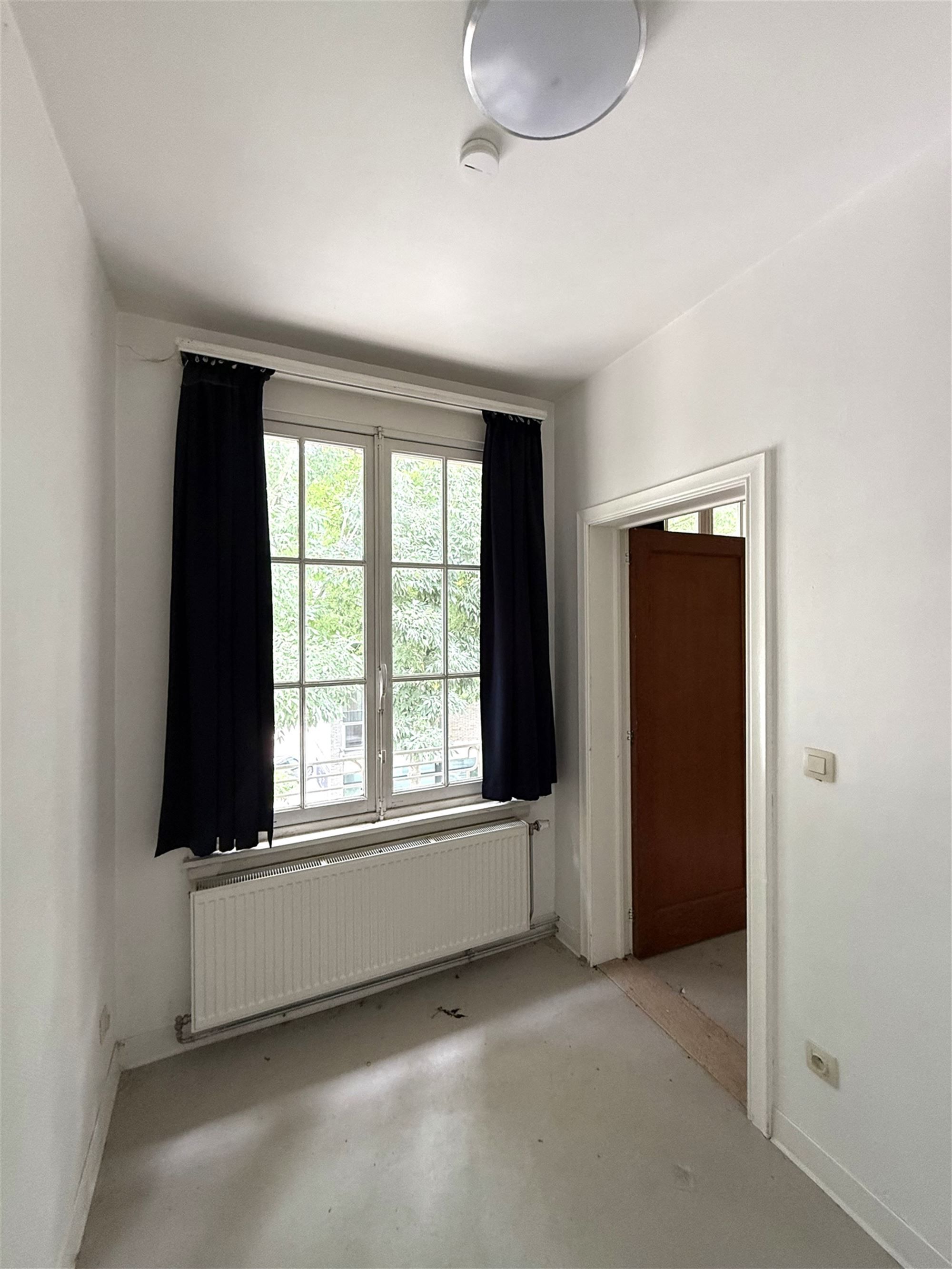 Opbrengsteigendom met 3 appartementen centrum Mortsel foto 19