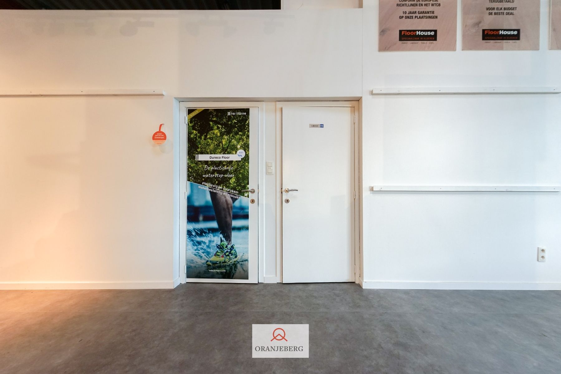 In de schaduw van de IKEA: winkel-magazijn van 750 m² +P! foto 19