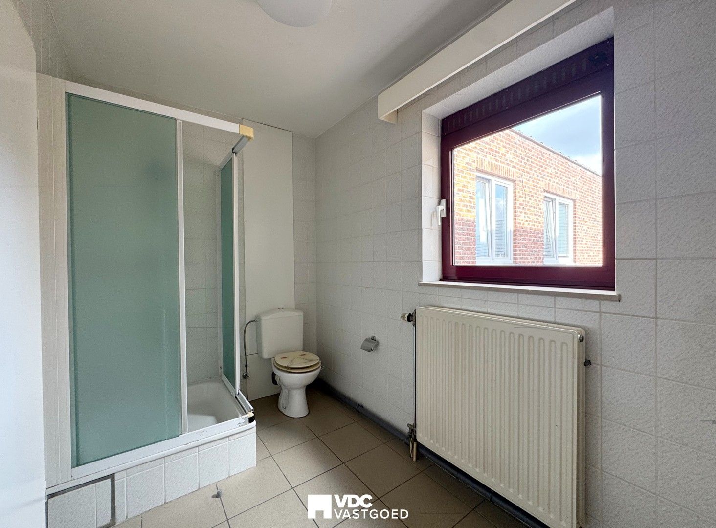 Mooi appartement met 1 slaapkamer in centrum Borgloon foto 6