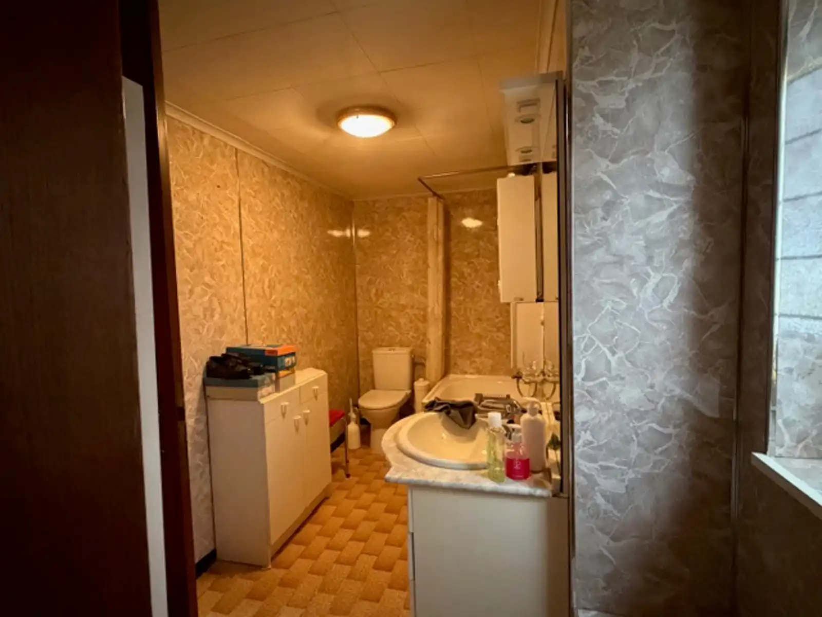 Ruime woning met tuin en garage te Landen (Attenhoven) foto 12