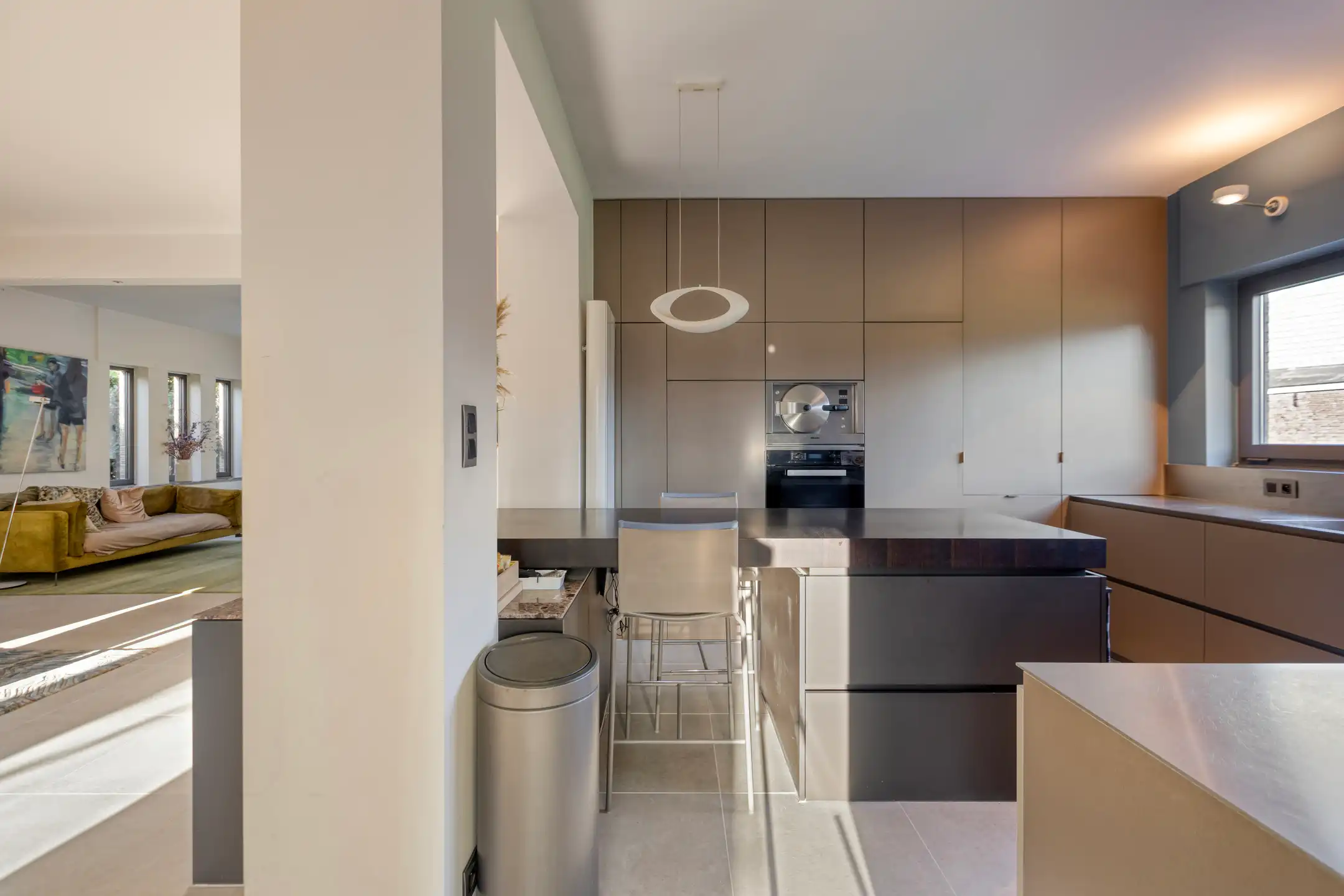 Hoogwaardig afgewerkte woning in hartje Wezemaal foto 12