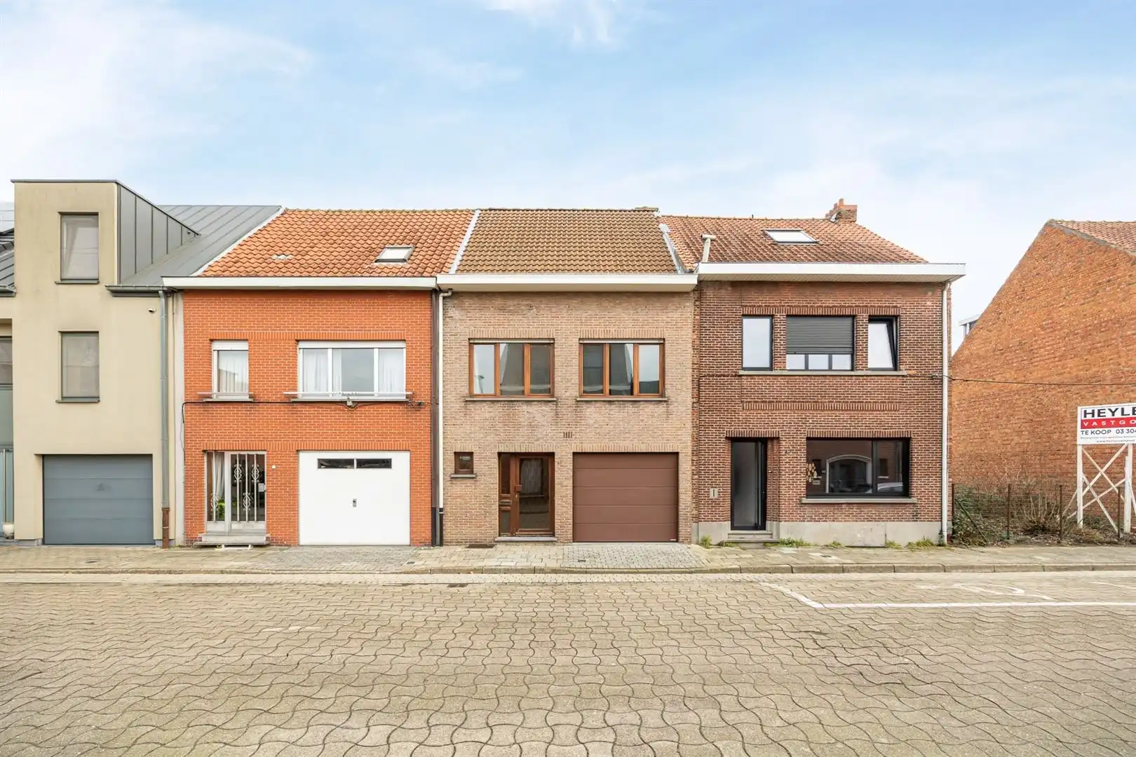 Te renoveren gezinswoning met tuin en garage in rustige centrumstraat foto 25