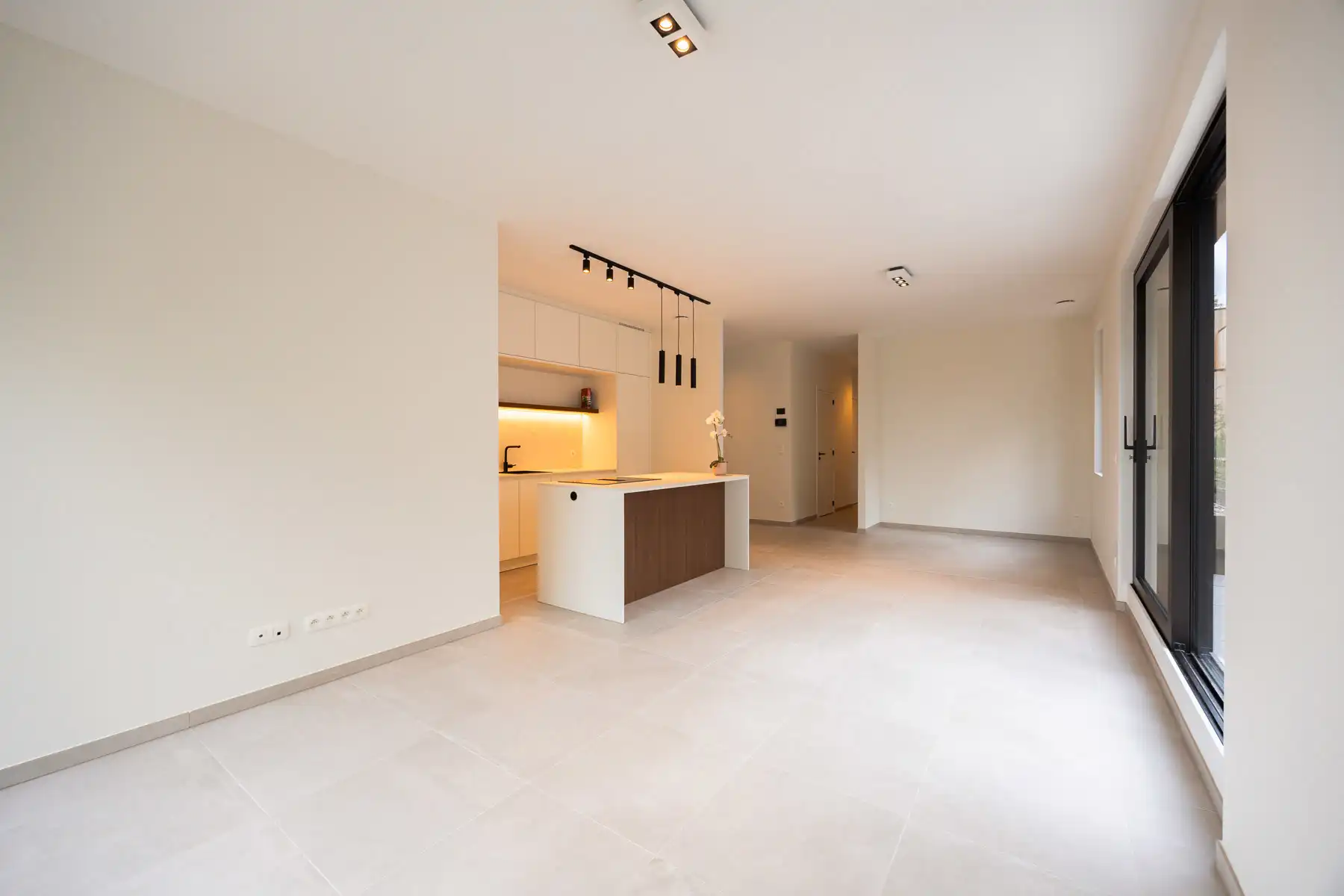 Kwalitatief nieuwbouw BEN appartement op top locatie! foto {{pictureIndex}}