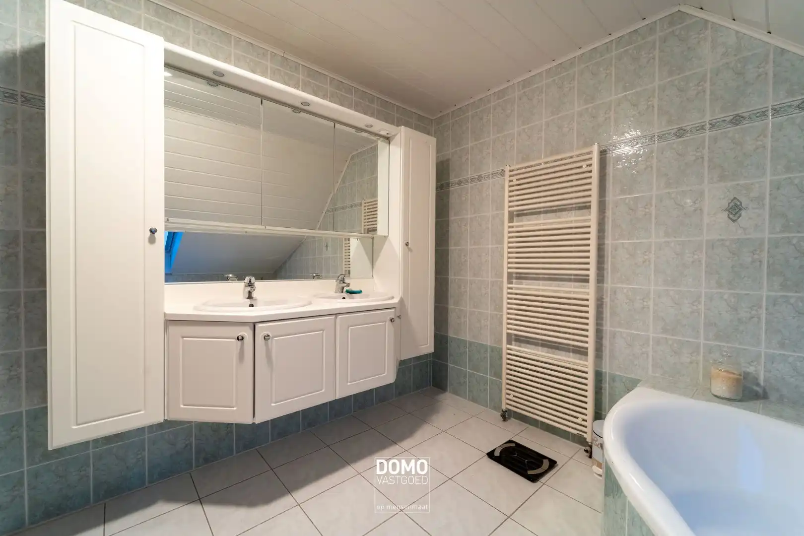 Instapklare en goed onderhouden gezinswoning te koop - EPC: D - Bewoonbare oppervlakte: 208m² foto 15