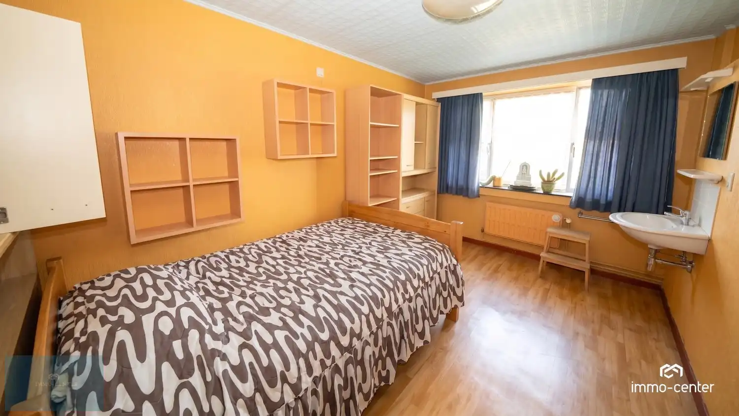 Rustig gelegen woning met 5 slaapkamers en tuin in Genk foto 10