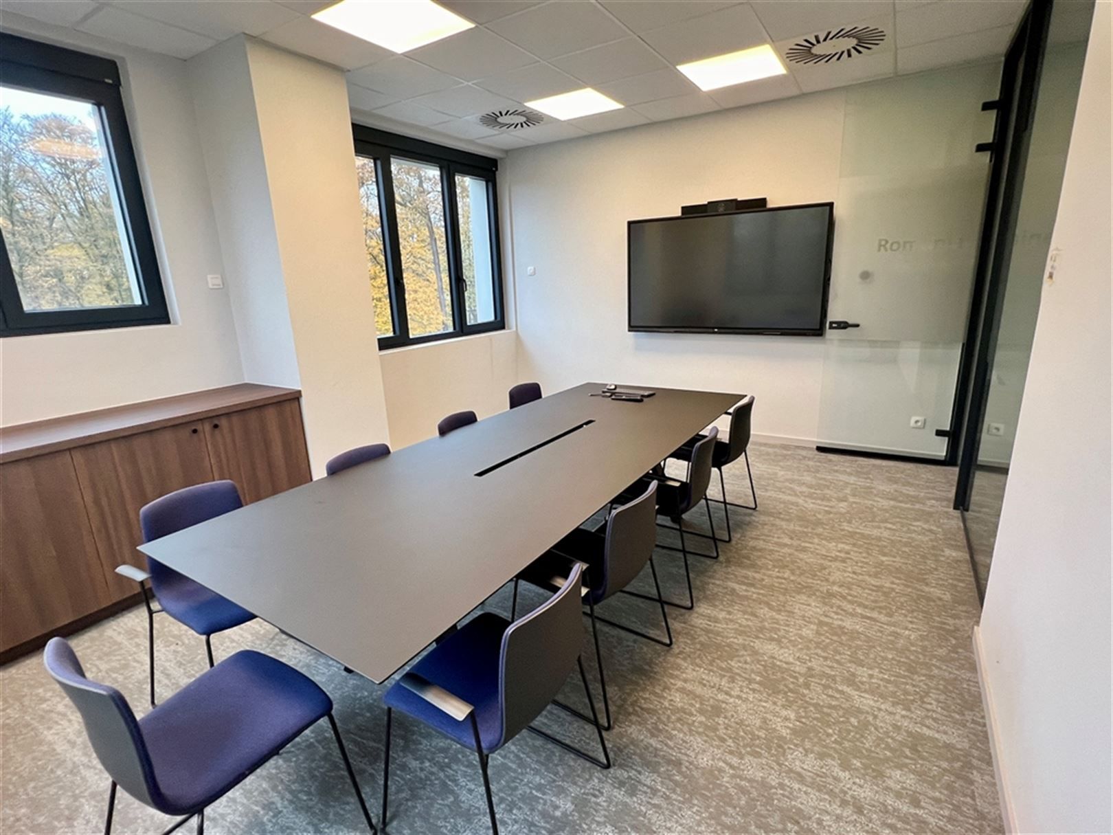 Kantoorgebouw van 1056  m² te huur in Zwijnaarde foto 4