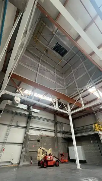 Logistiek bedrijfspand te huur in de haven van Gent foto 17