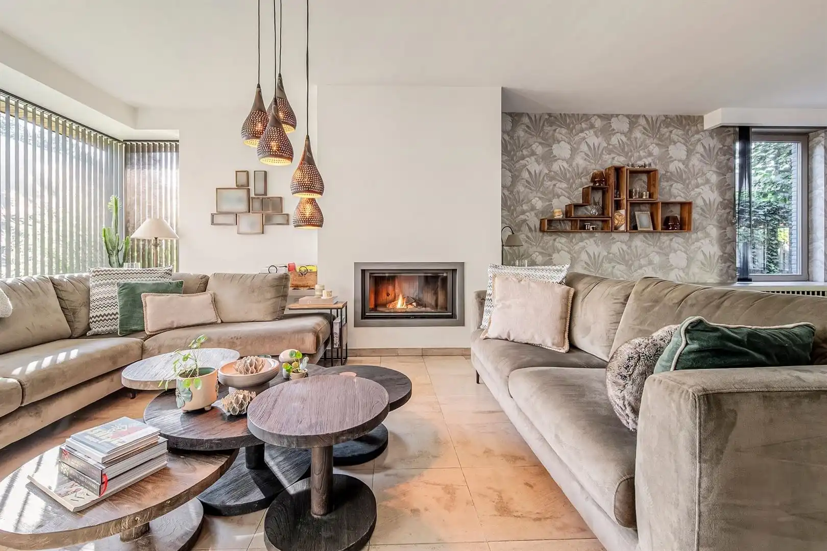 Statige woning met zwembad en 5 slaapkamers foto 5