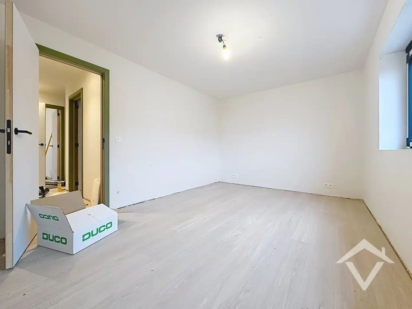Woning met 3 slaapkamers en carport te Proven  foto 10