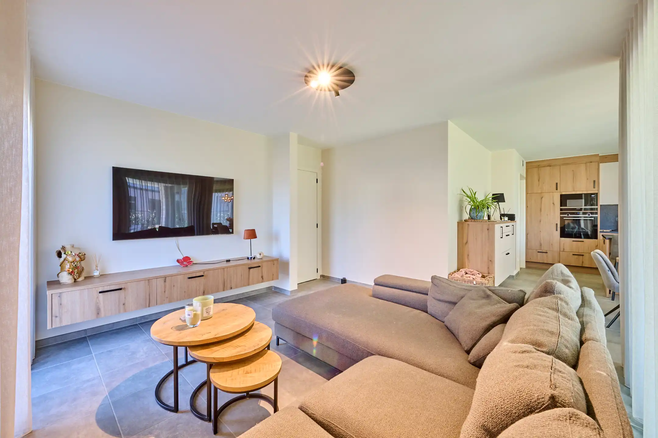 Mooi ruim gelijkvloers nieuwbouw appartement met tuintje ! foto 5