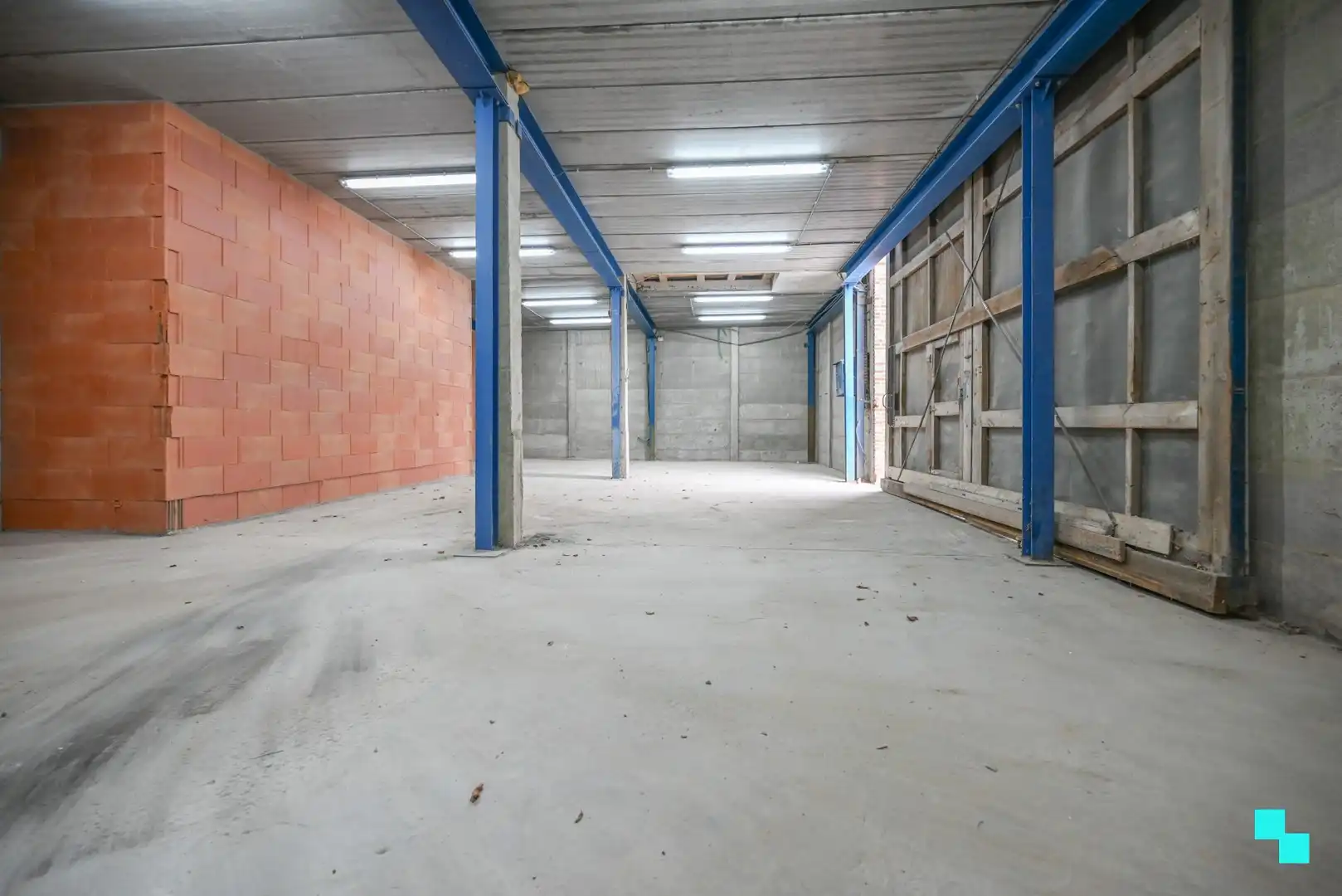 Loods van ca. 125 m² te Izegem foto 5