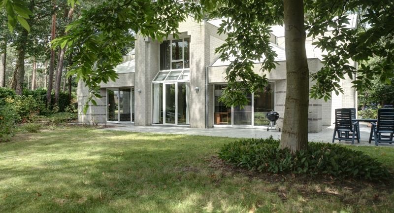 Ruime moderne villa van 350m² op 15 are foto 27