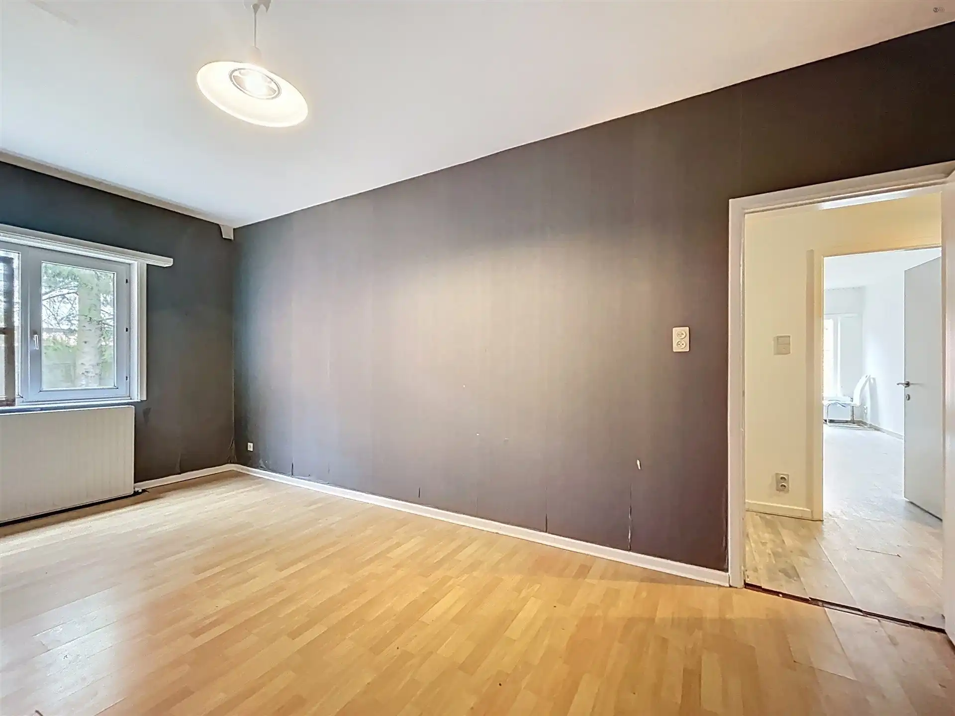 Handelspand met woongelegenheid + 2 app foto 11