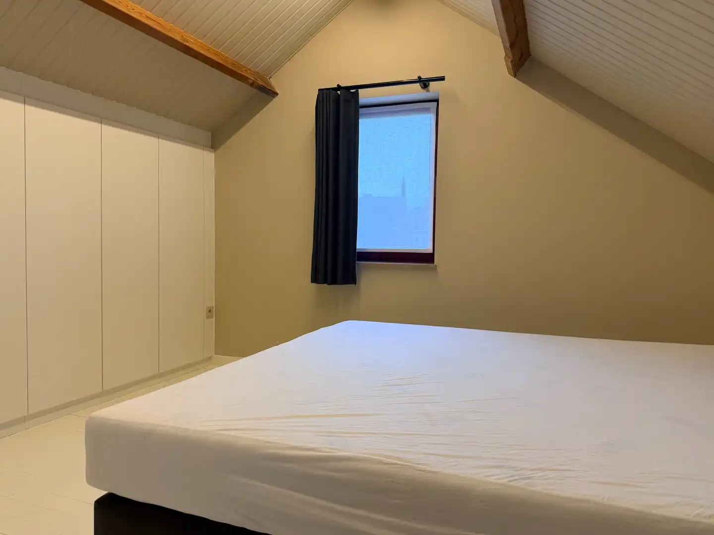 Moderne duplex met twee slaapkamers foto 16