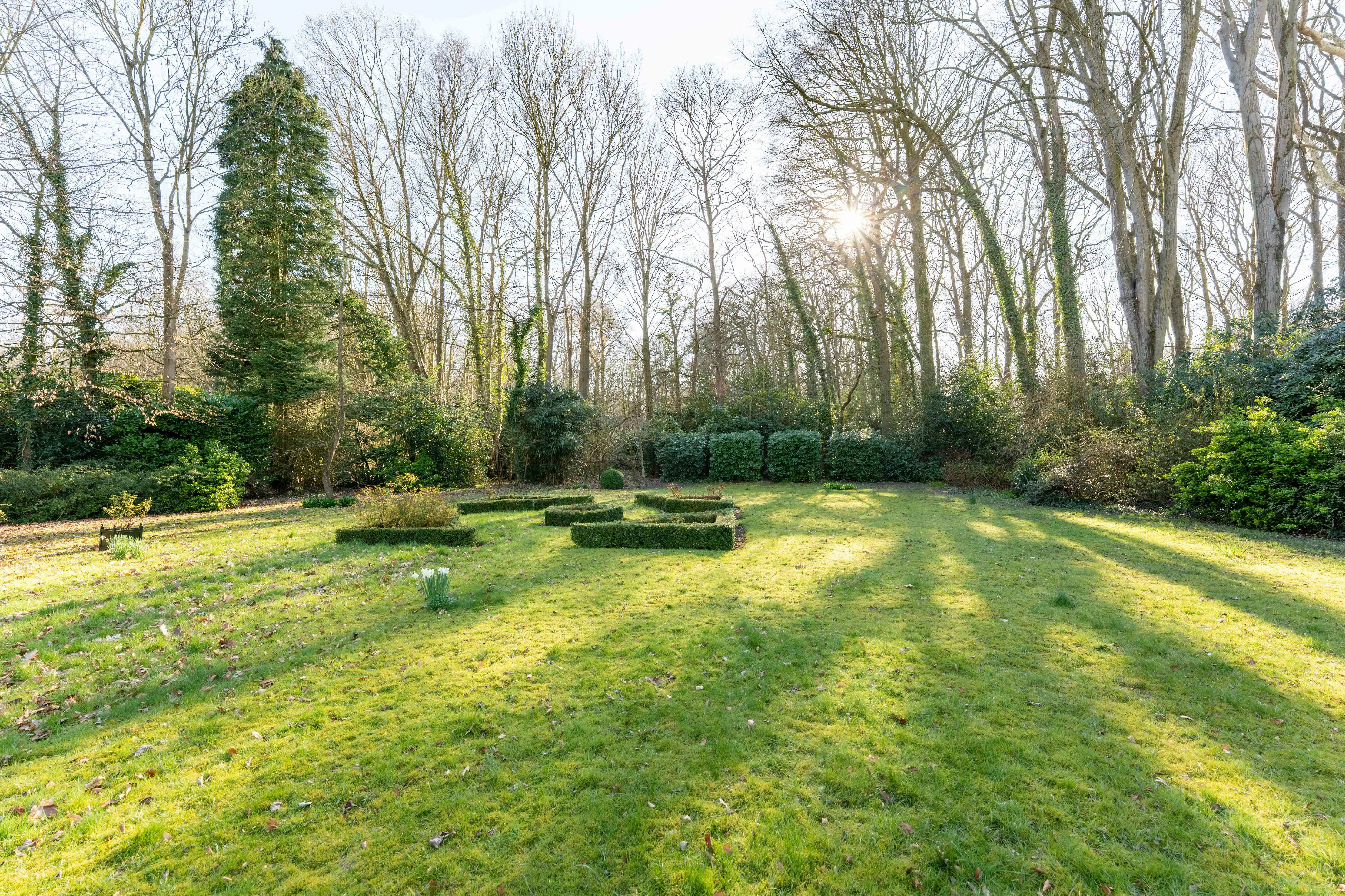 Klassieke villa te koop langs de Zeeweg in Varsenare  foto 13