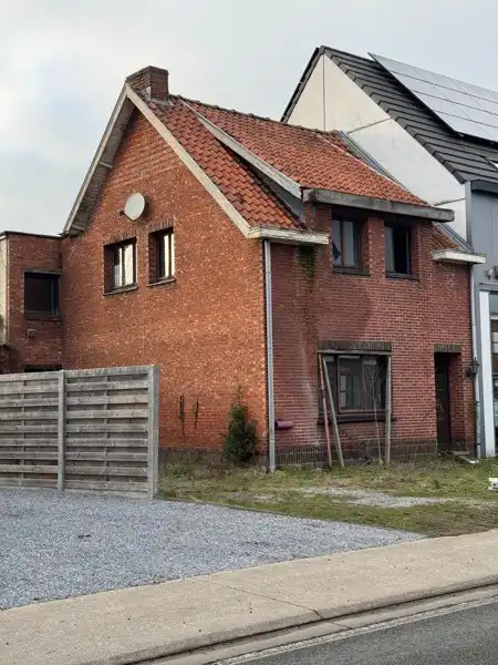 Bouwgrond met af te breken woning - 440 m² foto 4