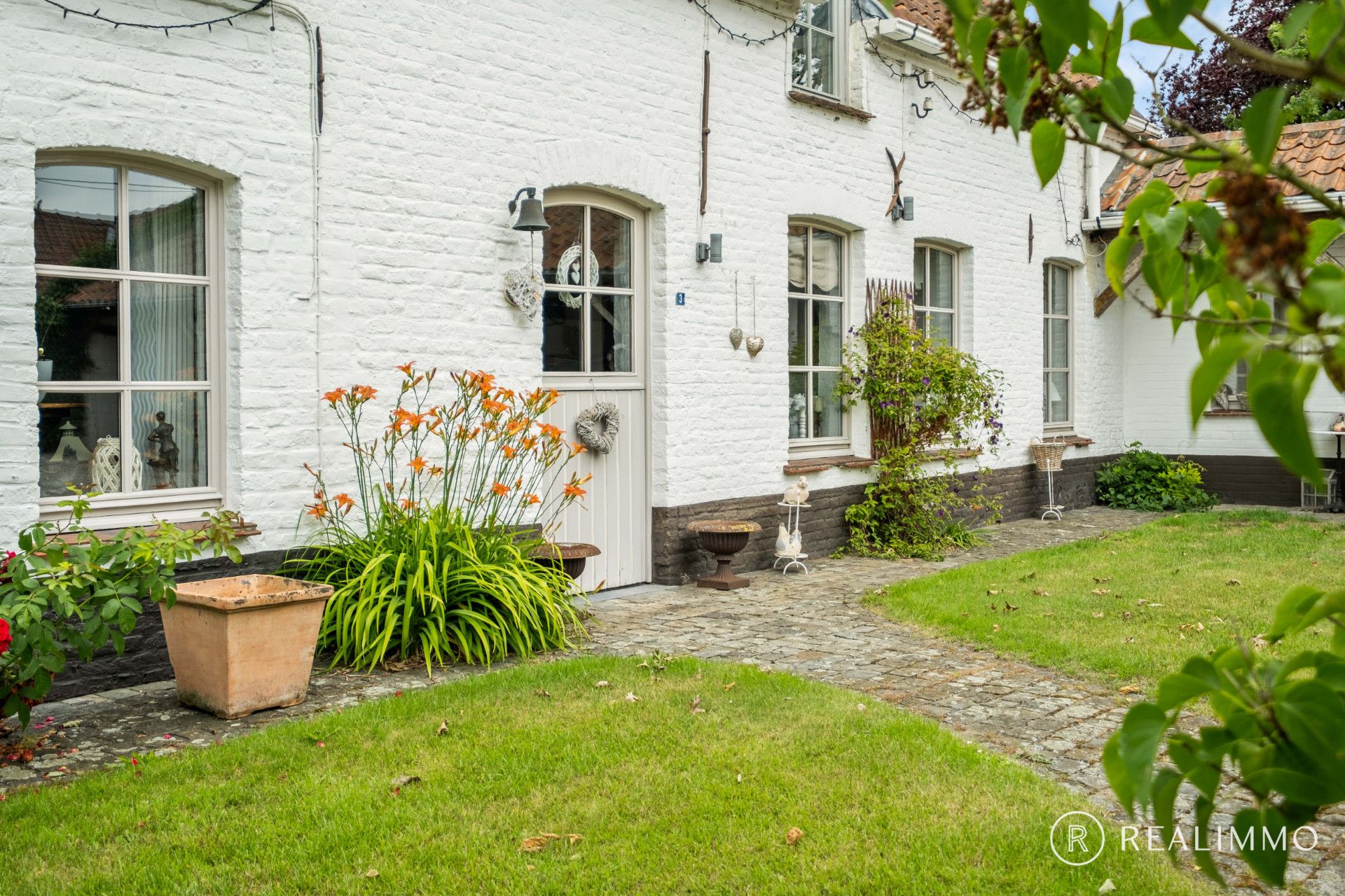 Wonen in alle rust op meer dan 1,2 hectare! foto 6