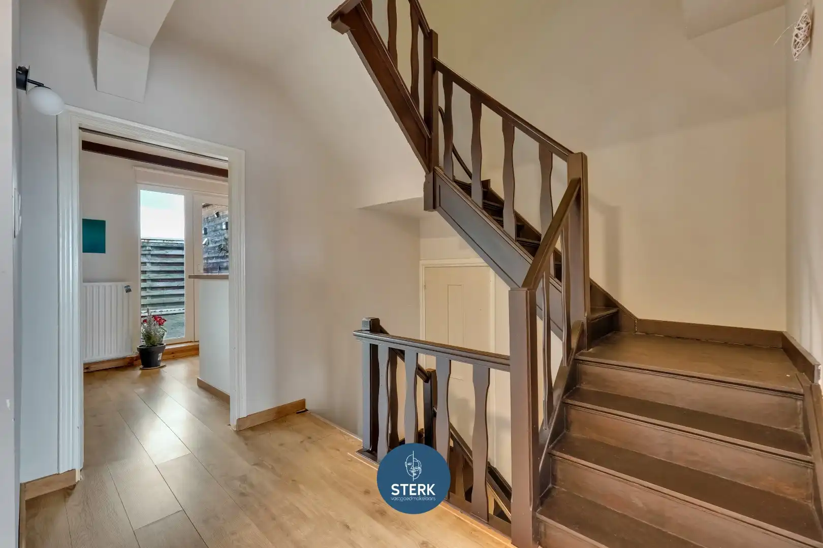 PAND MET 2 APPARTEMENTEN EN HANDELSRUIMTE TE BRIEGDEN-LANAKEN !  foto 31